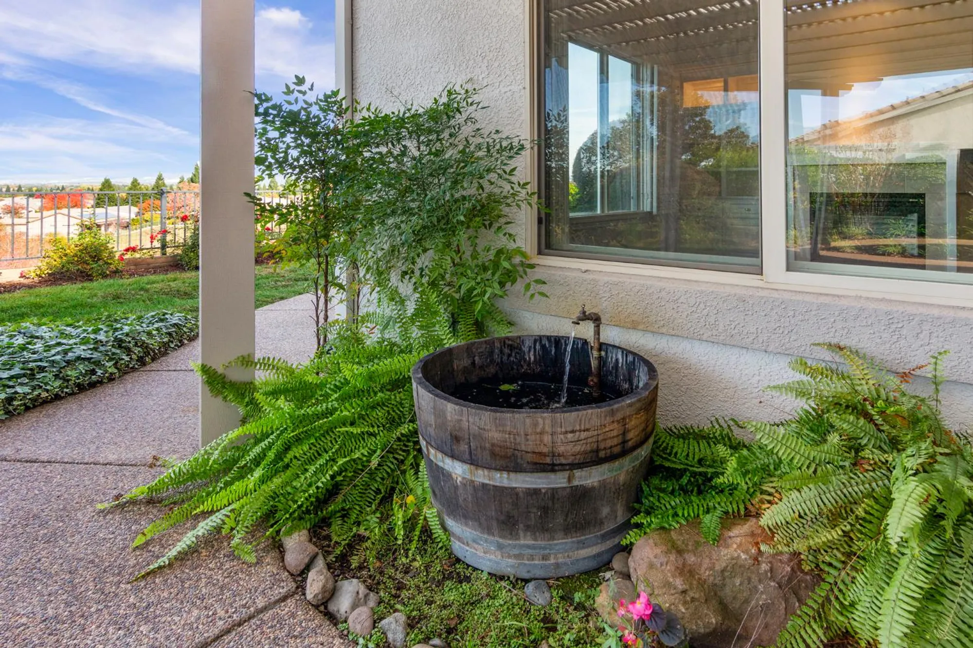 Property Slideshow image 41 of 77 | 1554 summerhill ln, Lincoln, CA, 95648