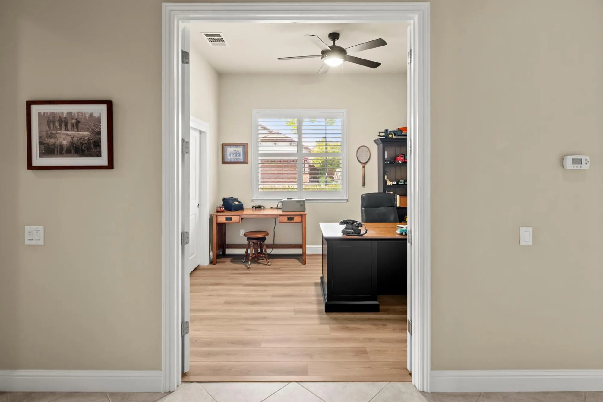 Property Slideshow image 28 of 68 | 2072 brixham dr, Roseville, CA, 95747