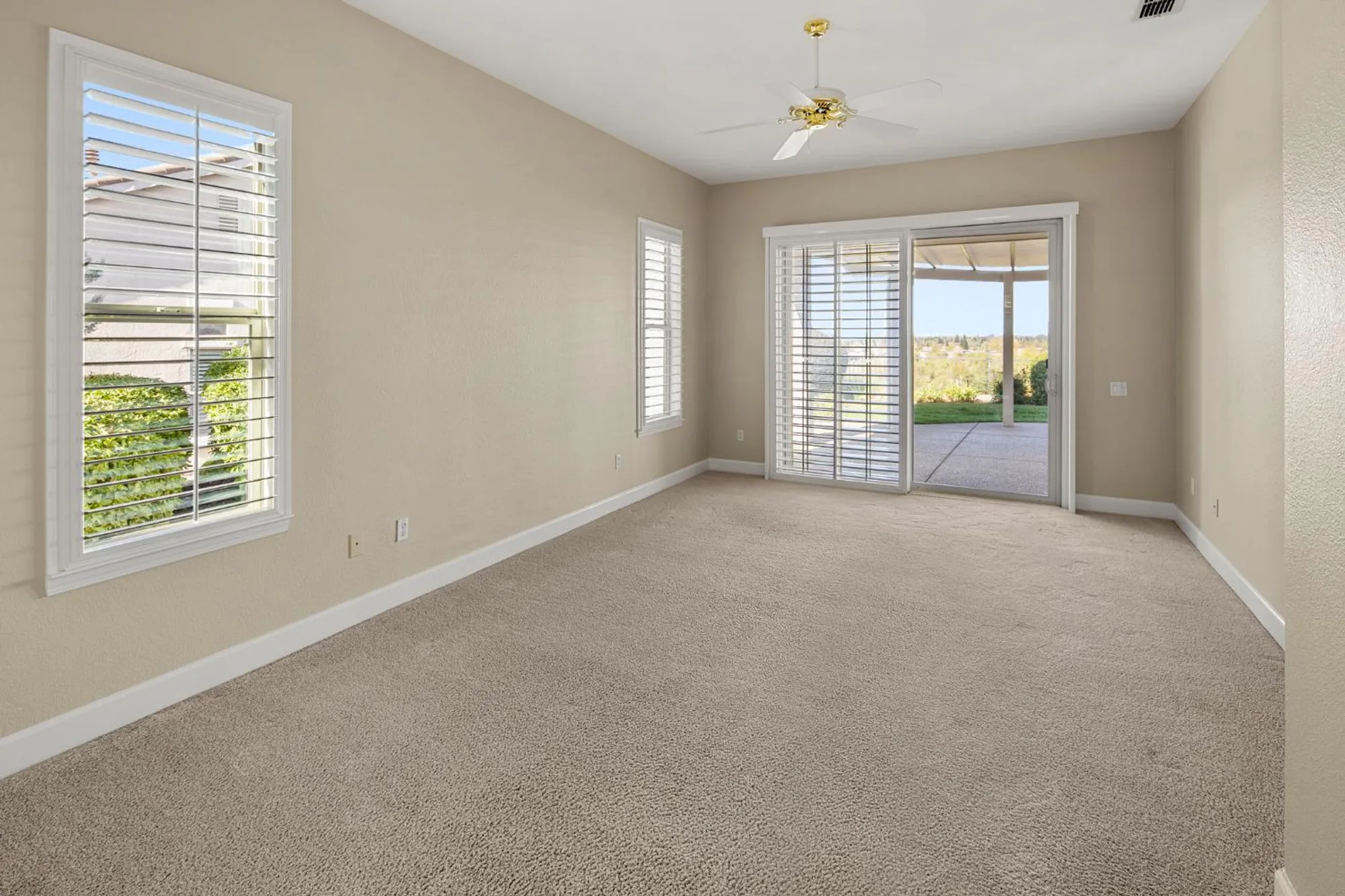 Property Slideshow image 21 of 77 | 1554 summerhill ln, Lincoln, CA, 95648