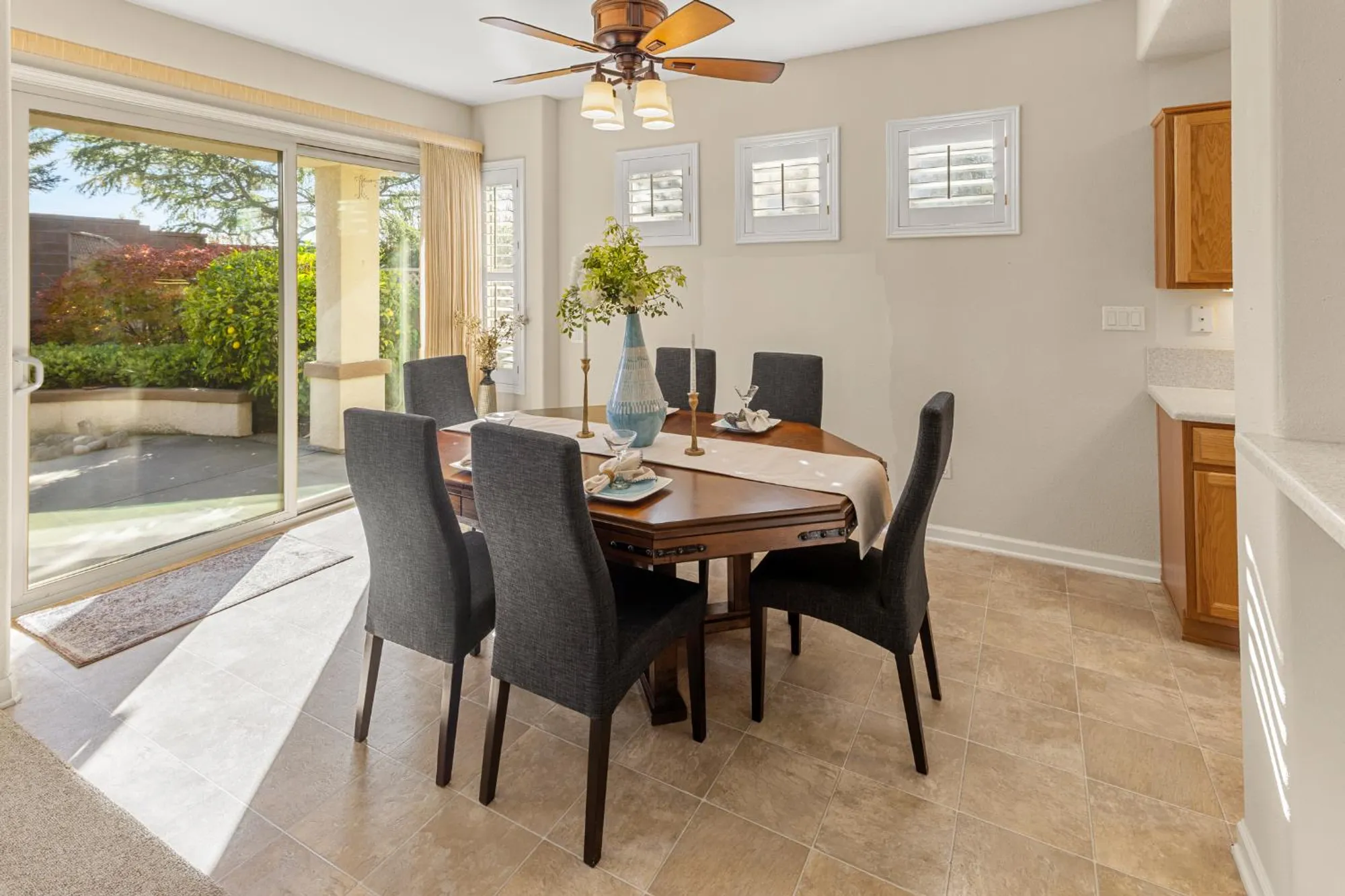 Property Slideshow image 14 of 44 | 2729 woodacre ln, Lincoln, CA, 95648