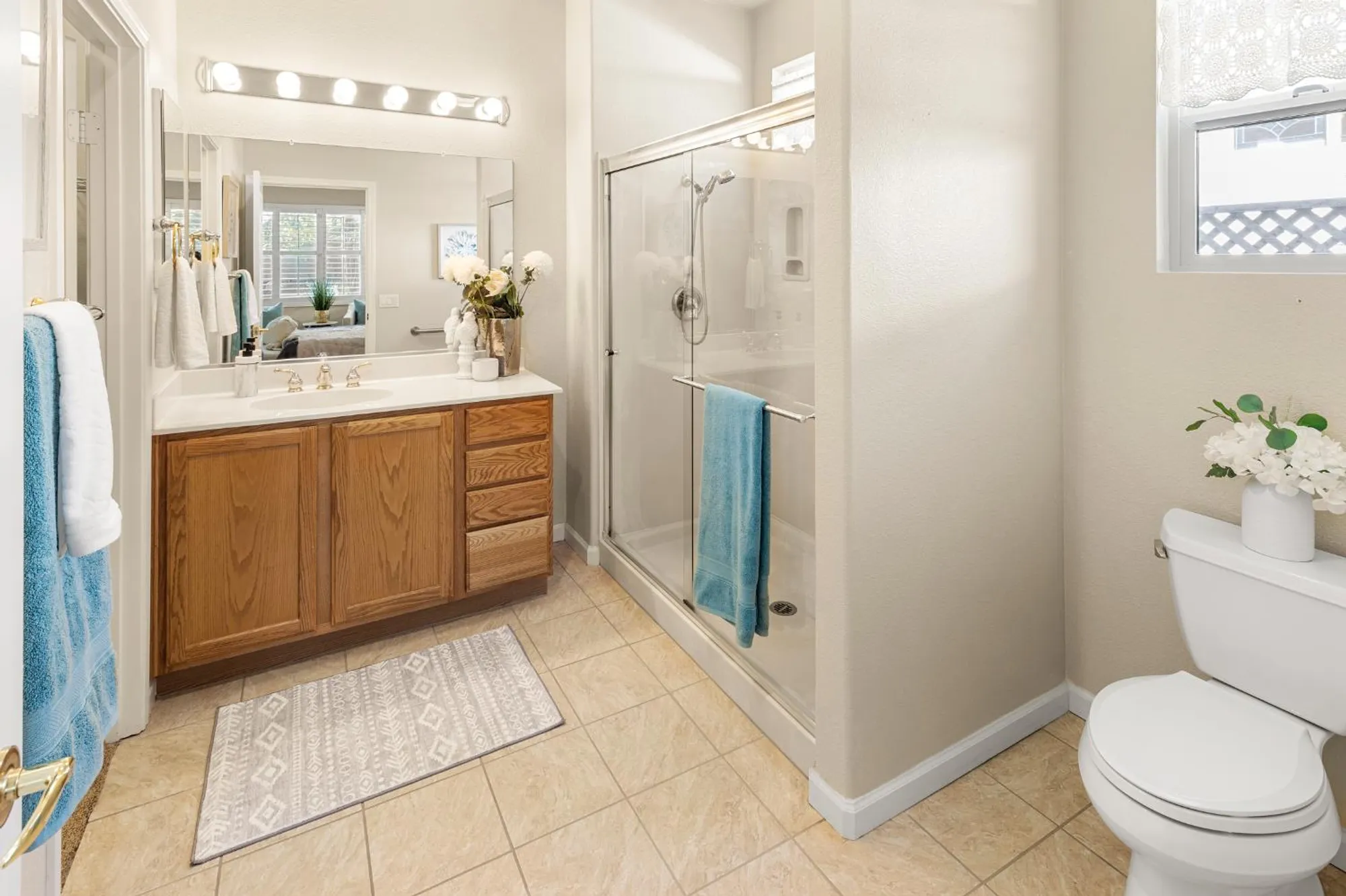 Property Slideshow image 21 of 44 | 2729 woodacre ln, Lincoln, CA, 95648