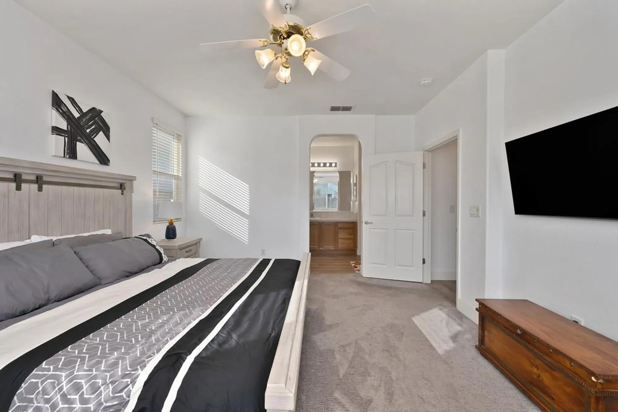Property Slideshow image 58 of 90 | 250 pelican bay cir, Sacramento, CA, 95835