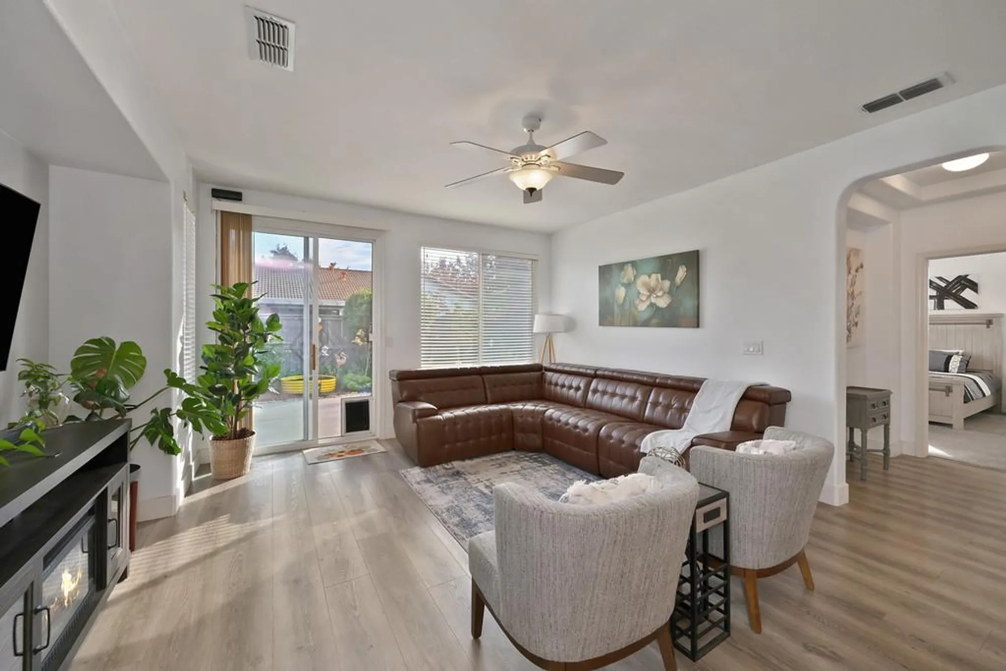 Property Slideshow image 47 of 90 | 250 pelican bay cir, Sacramento, CA, 95835