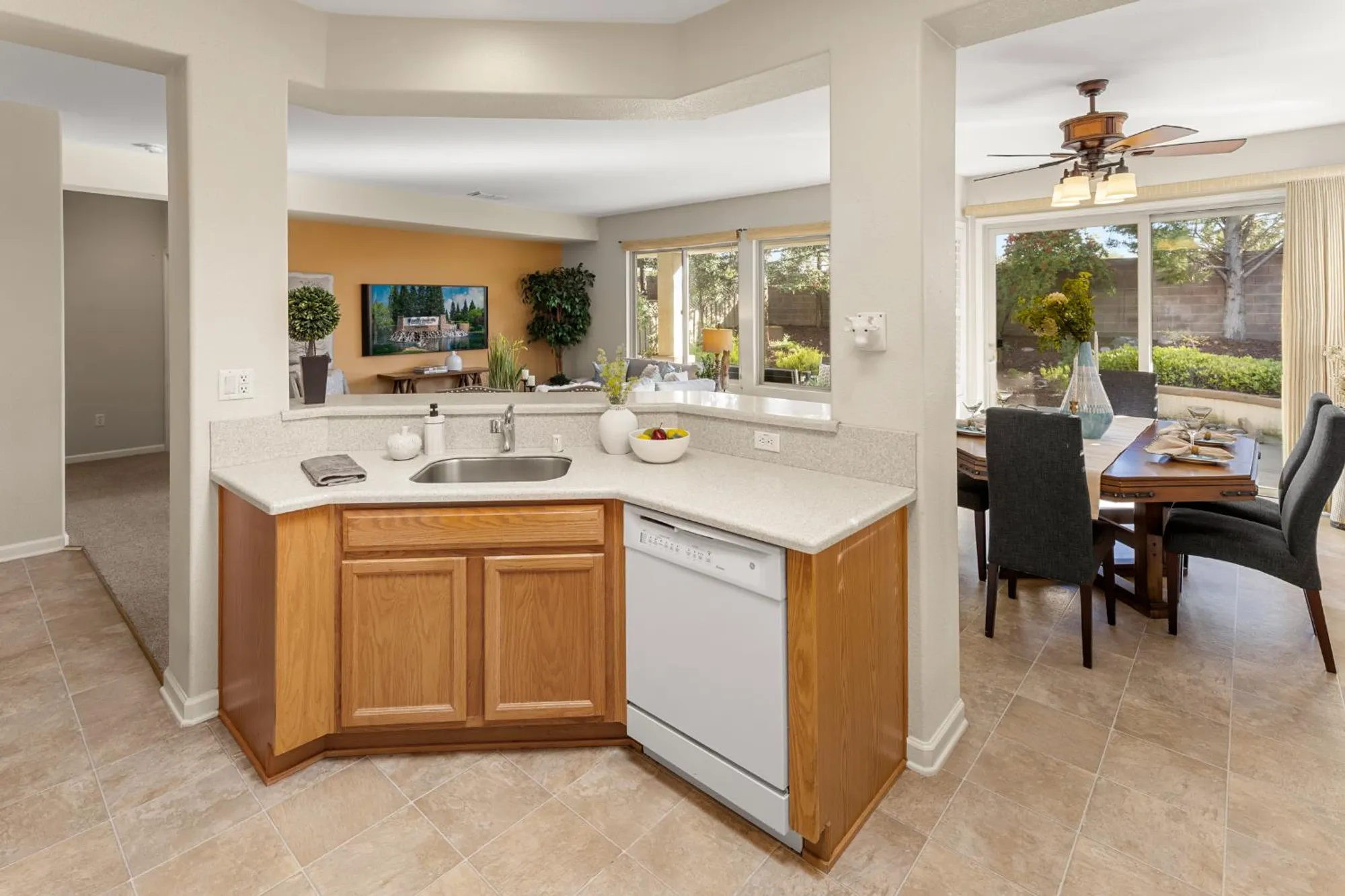 Property Slideshow image 18 of 44 | 2729 woodacre ln, Lincoln, CA, 95648