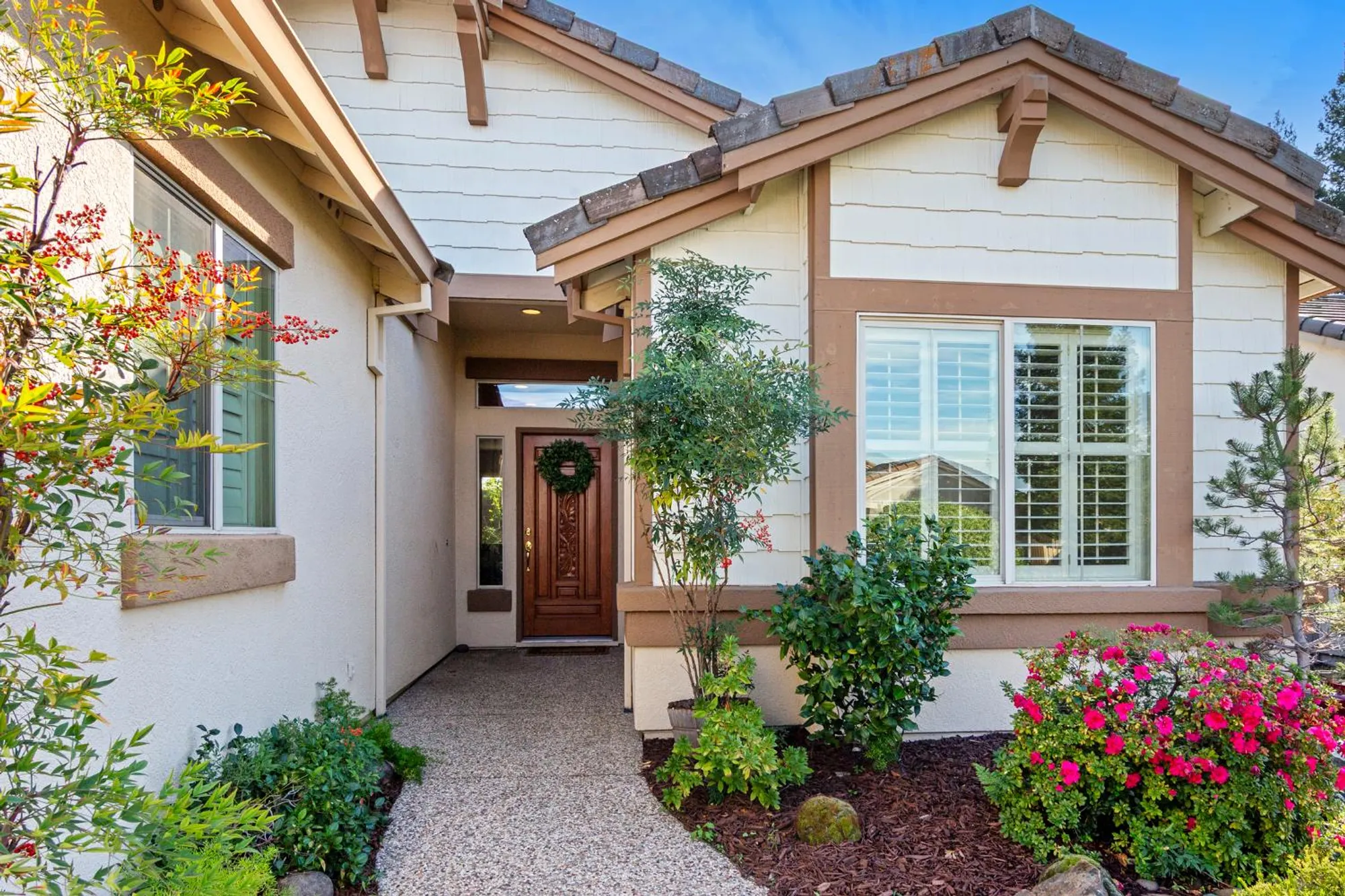 Property Slideshow image 7 of 44 | 2729 woodacre ln, Lincoln, CA, 95648