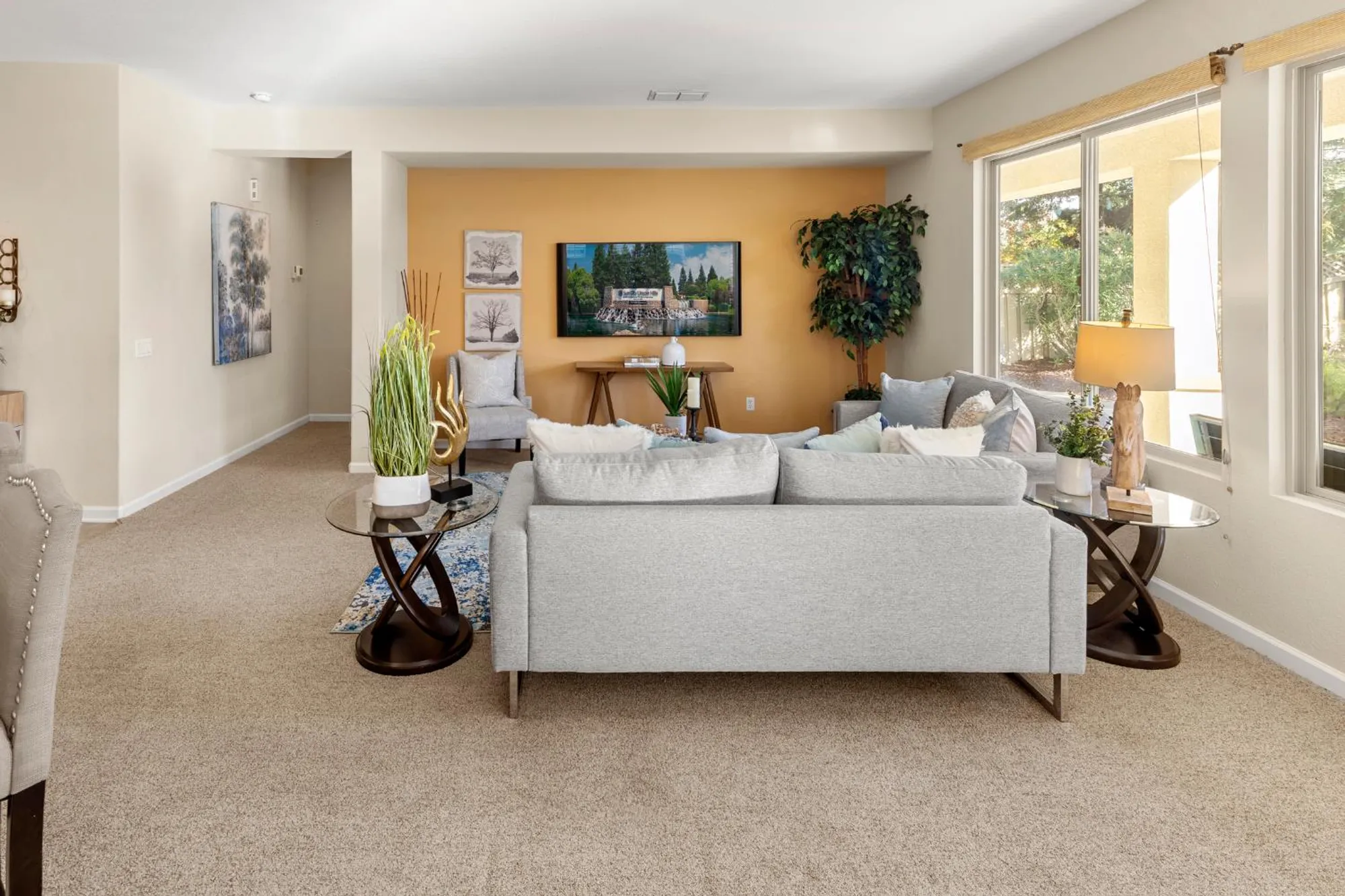 Property Slideshow image 11 of 44 | 2729 woodacre ln, Lincoln, CA, 95648