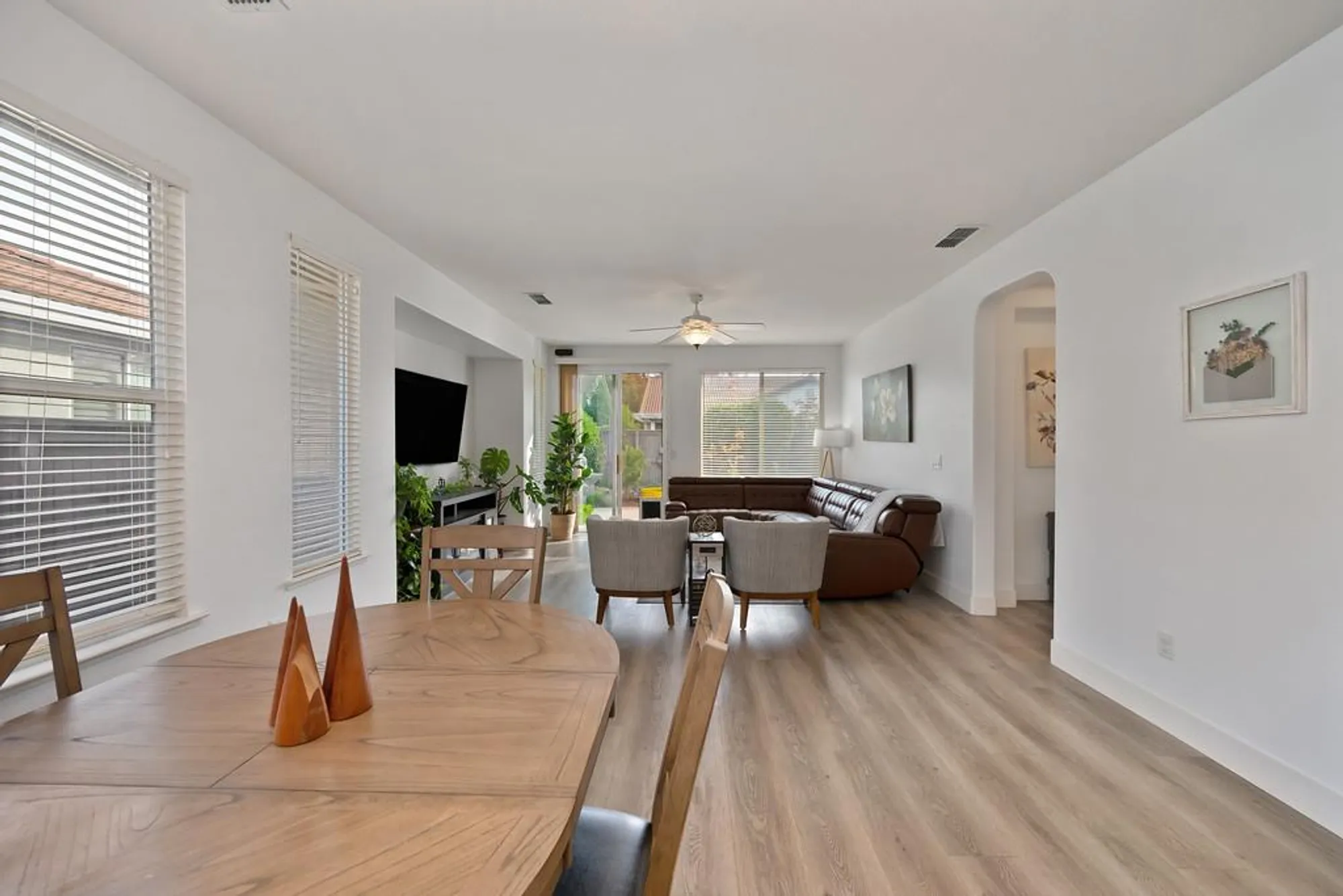 Property Slideshow image 41 of 90 | 250 pelican bay cir, Sacramento, CA, 95835