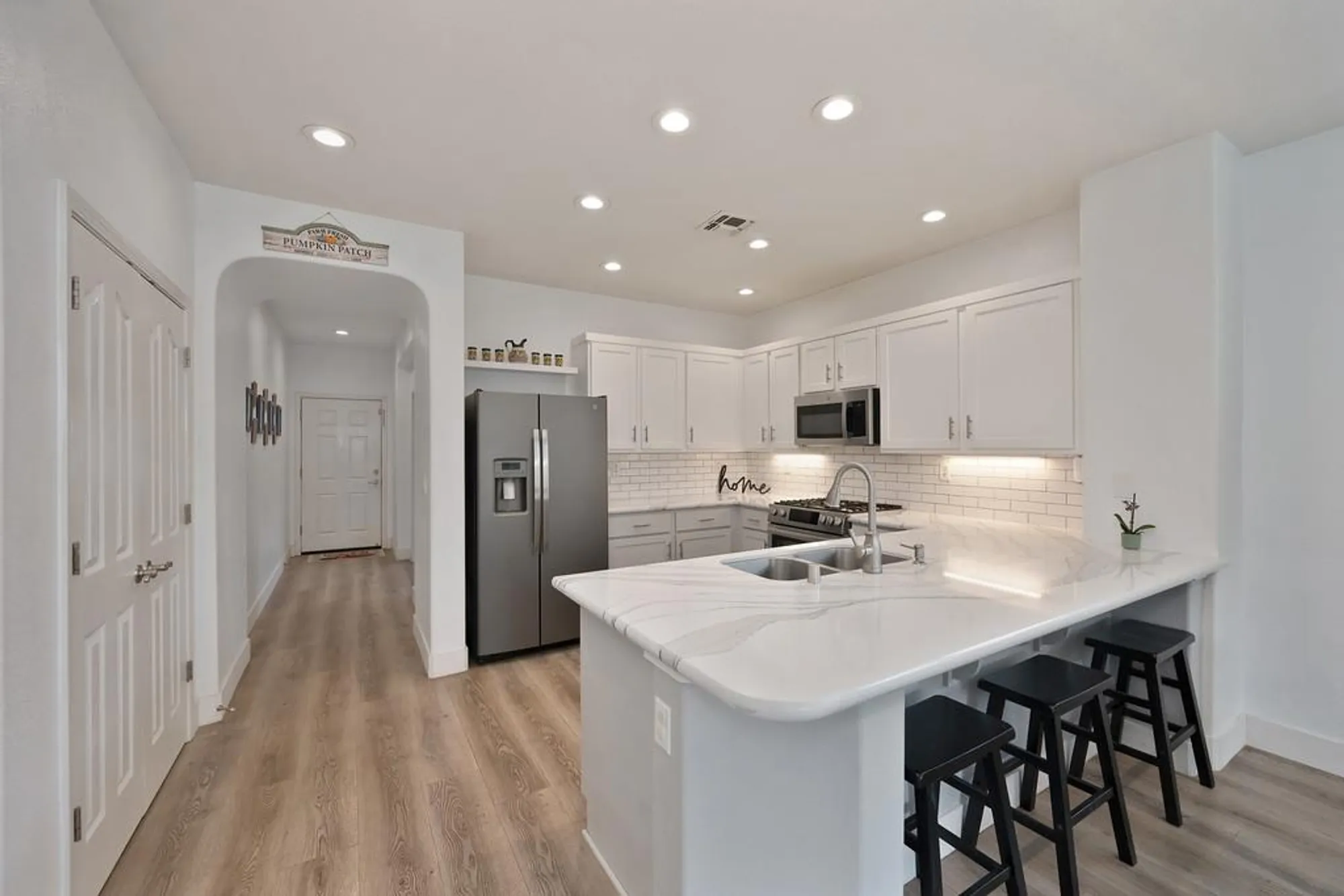 Property Slideshow image 38 of 90 | 250 pelican bay cir, Sacramento, CA, 95835