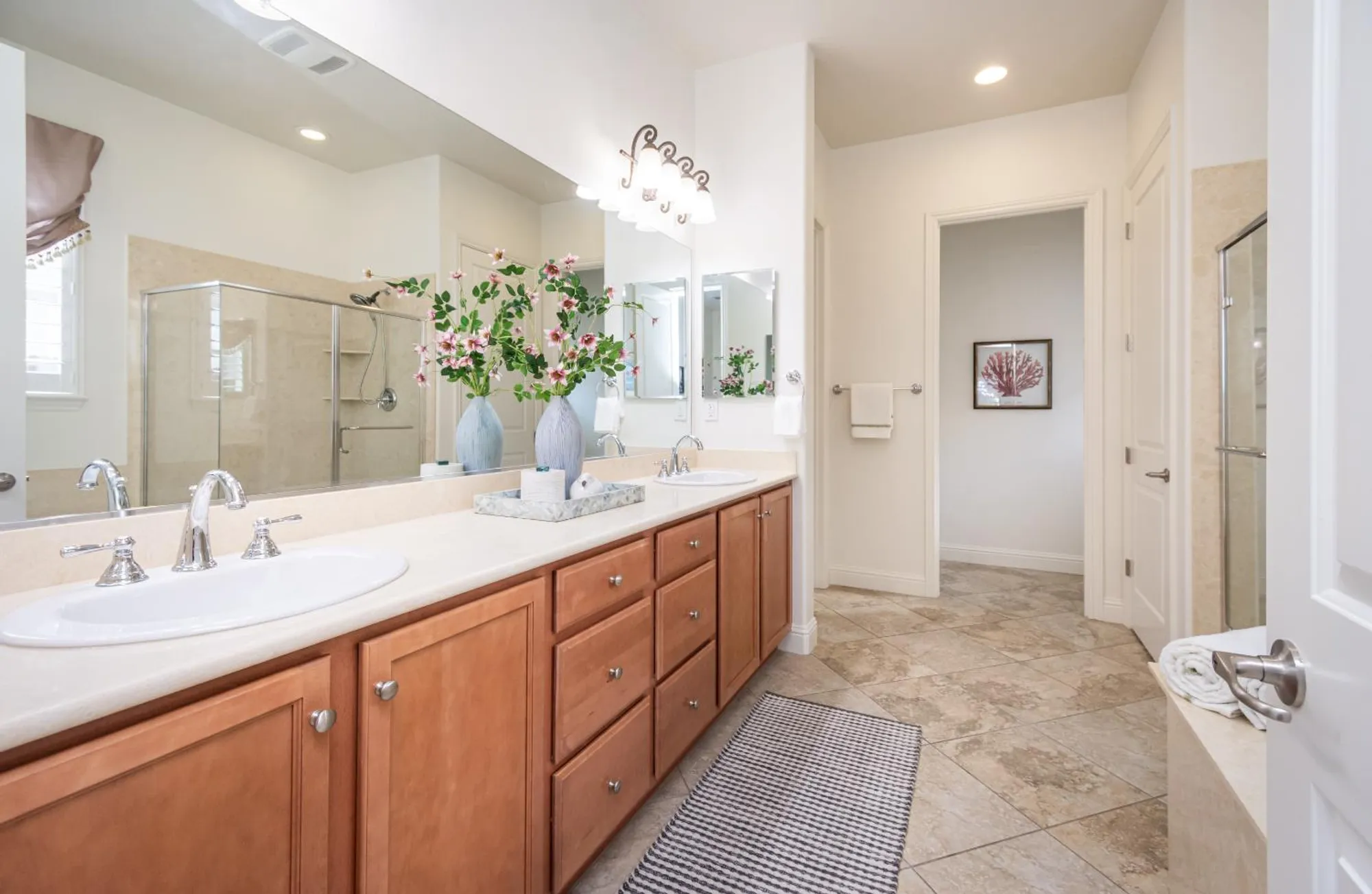 Property Slideshow image 33 of 61 | 2112 arlington dr, Roseville, CA, 95747