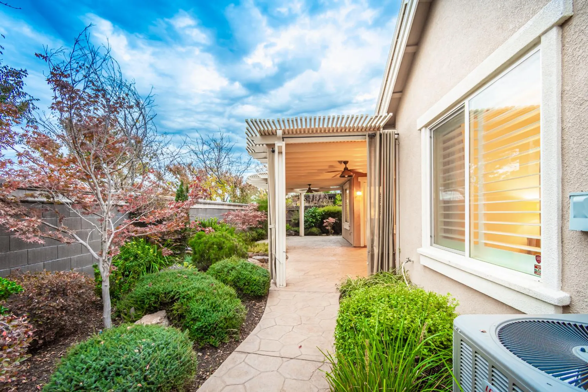 Property Slideshow image 53 of 61 | 2112 arlington dr, Roseville, CA, 95747