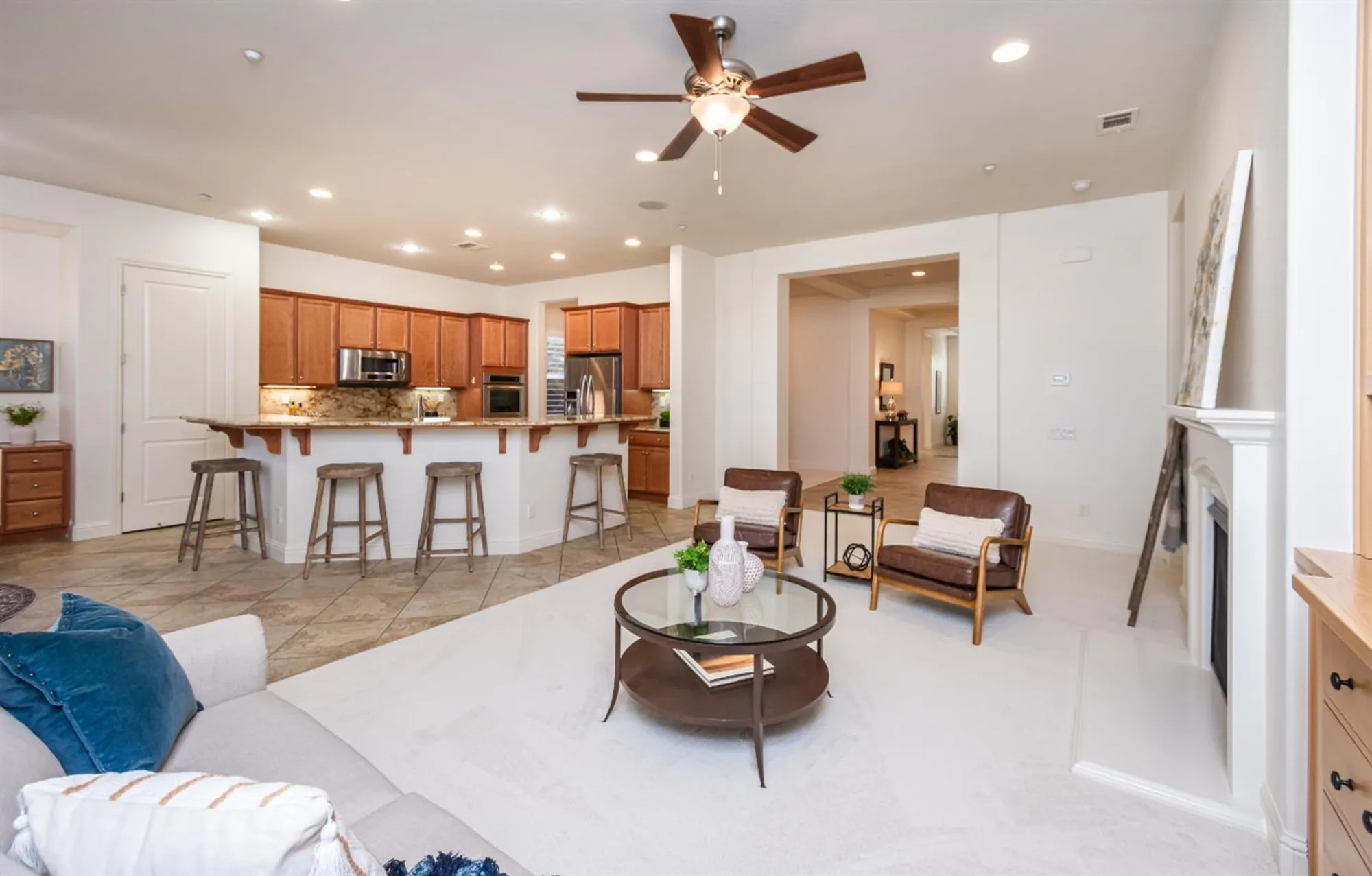 Property Slideshow image 16 of 61 | 2112 arlington dr, Roseville, CA, 95747