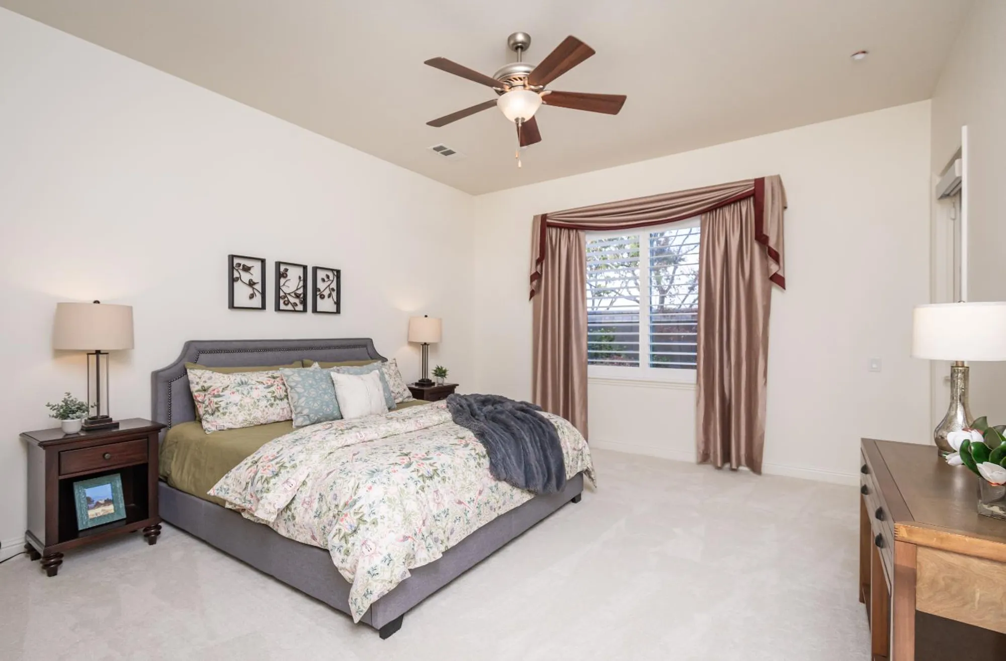 Property Slideshow image 29 of 61 | 2112 arlington dr, Roseville, CA, 95747