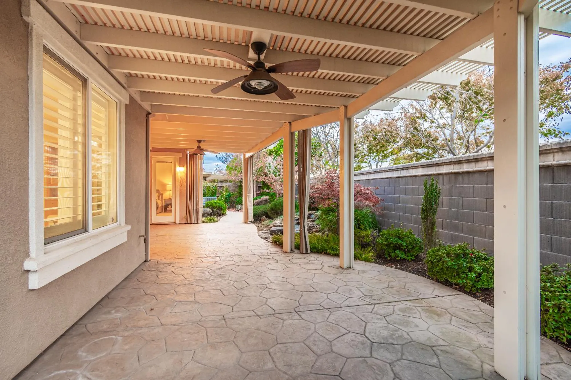 Property Slideshow image 50 of 61 | 2112 arlington dr, Roseville, CA, 95747