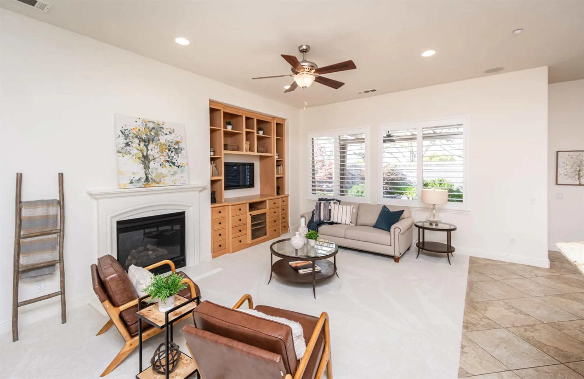 Property Slideshow image 13 of 61 | 2112 arlington dr, Roseville, CA, 95747