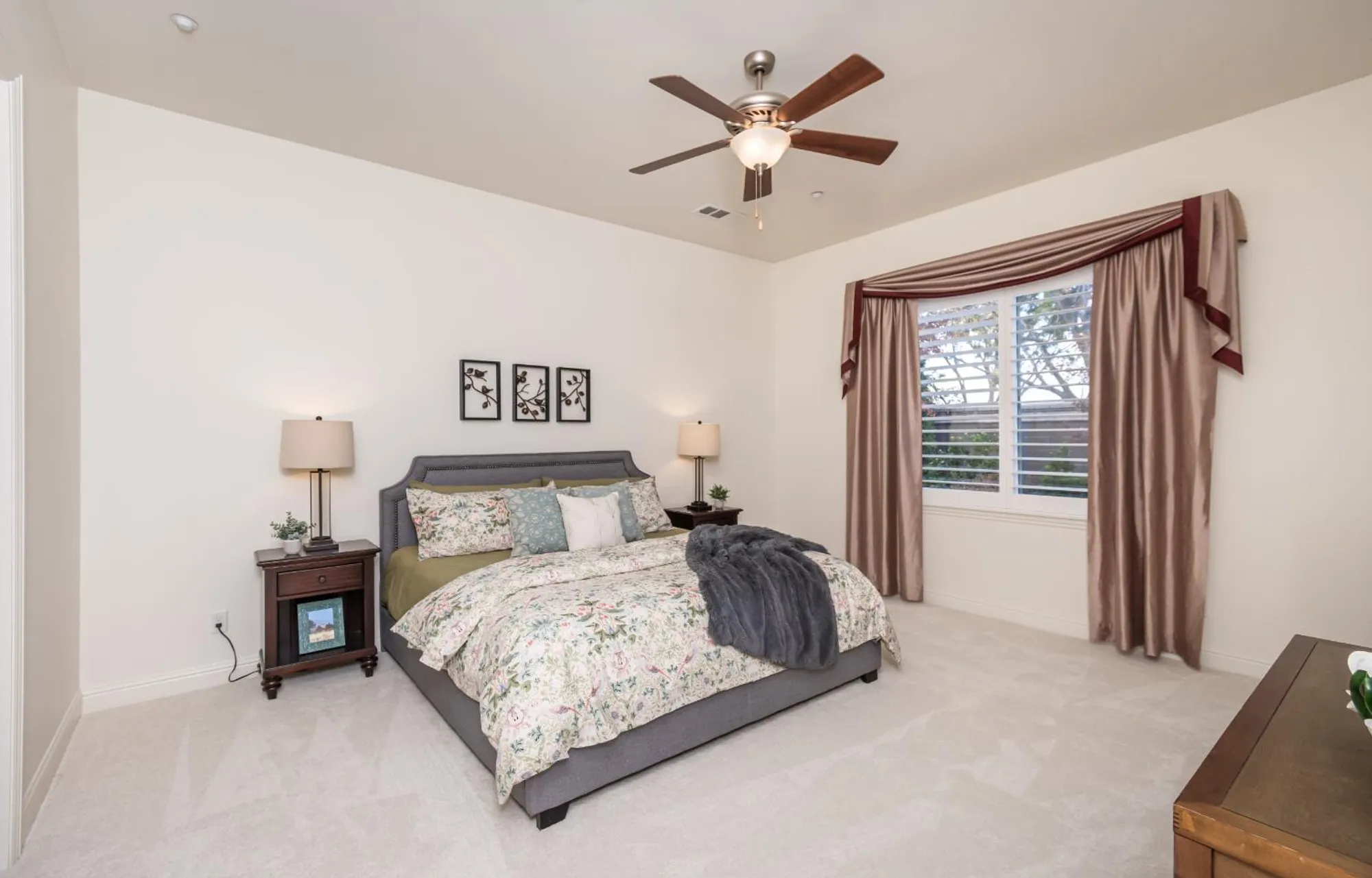 Property Slideshow image 30 of 61 | 2112 arlington dr, Roseville, CA, 95747