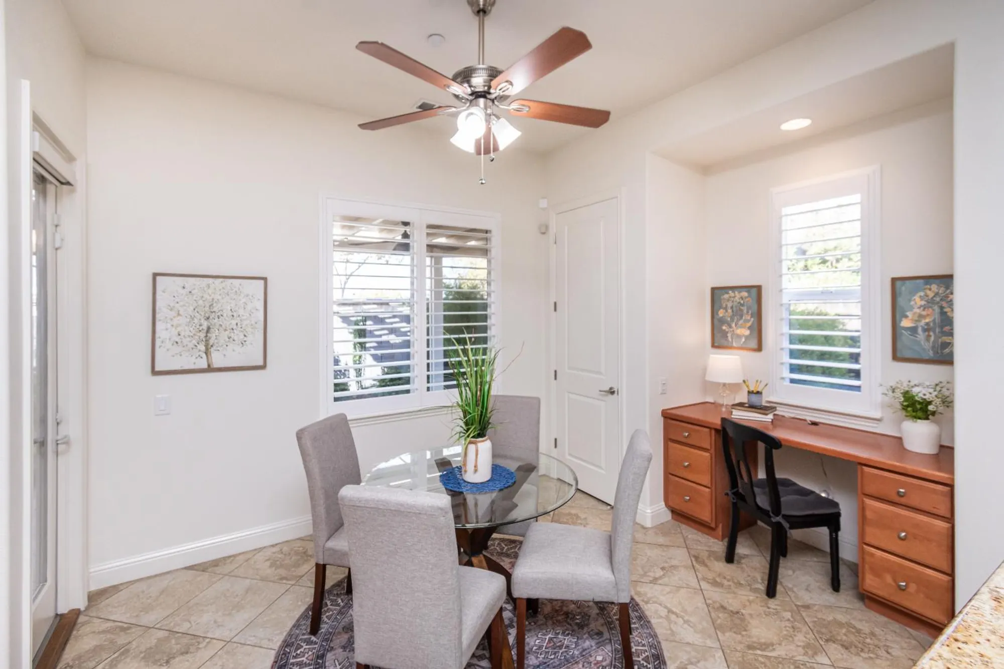 Property Slideshow image 26 of 61 | 2112 arlington dr, Roseville, CA, 95747