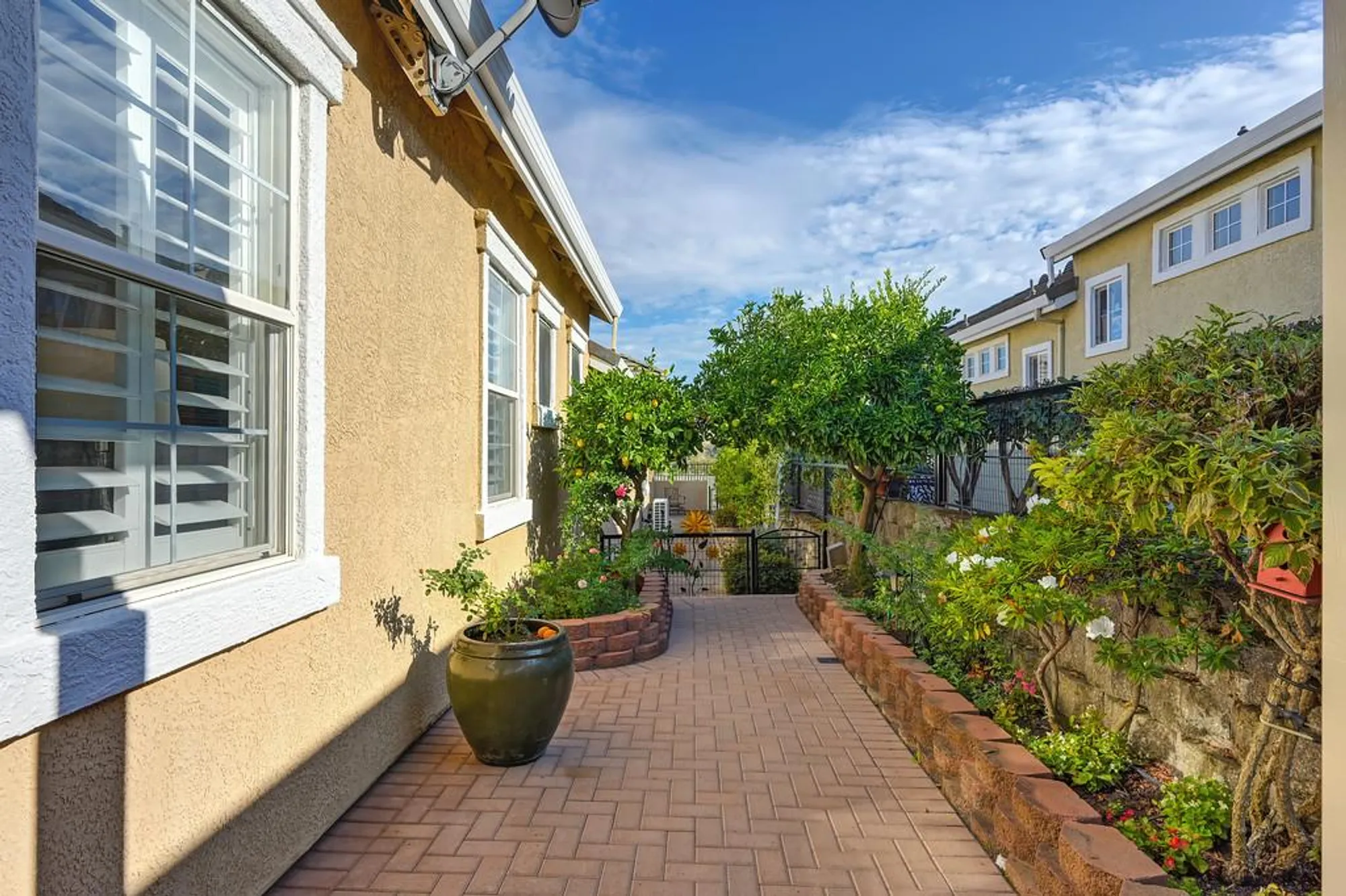 Property Slideshow image 40 of 49 | 3787 park dr, El Dorado Hills, CA, 95762