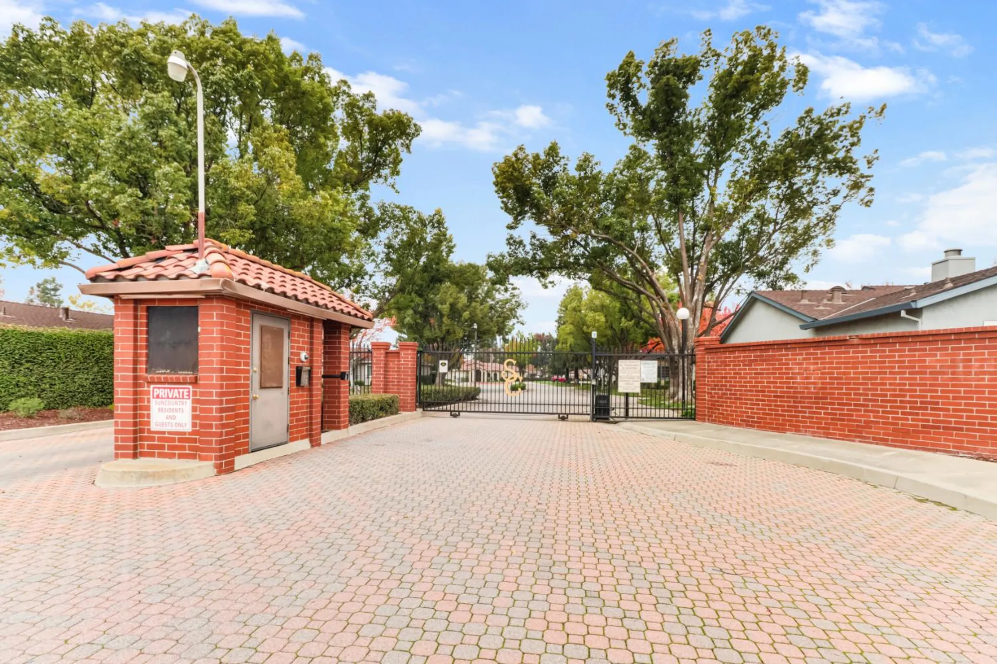 Property Slideshow image 23 of 27 | 7414 sun point ln, Sacramento, CA, 95828