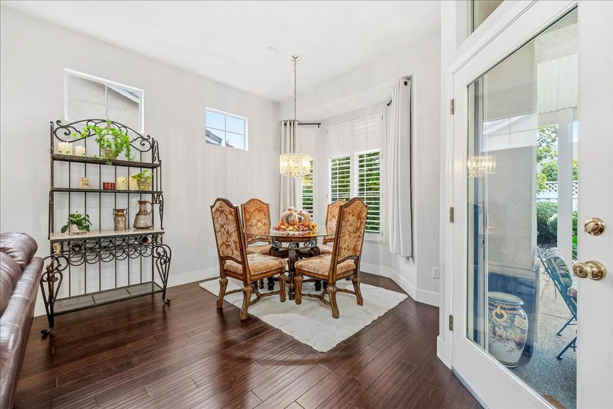 Property Slideshow image 17 of 28 | 4305 enchanted cir, Roseville, CA, 95747