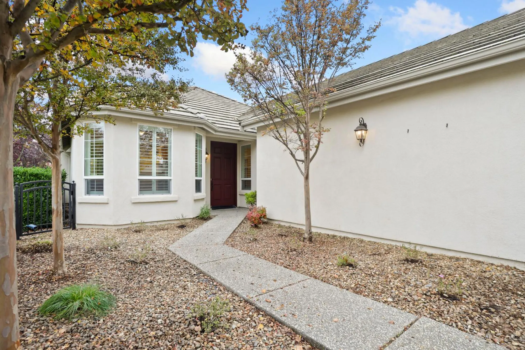 Property Slideshow image 3 of 41 | 2685 san marin ln, Sacramento, CA, 95835