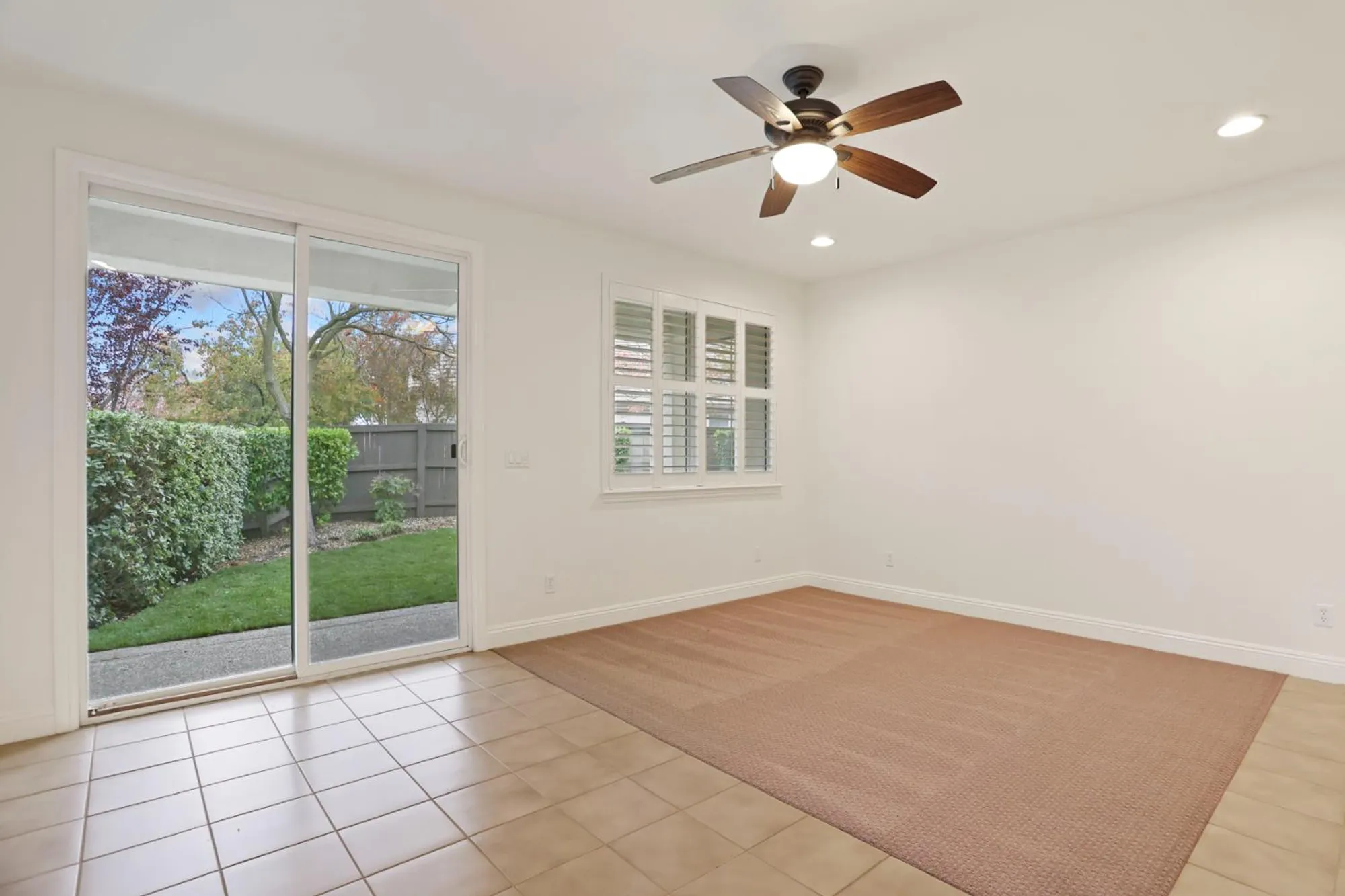 Property Slideshow image 6 of 41 | 2685 san marin ln, Sacramento, CA, 95835