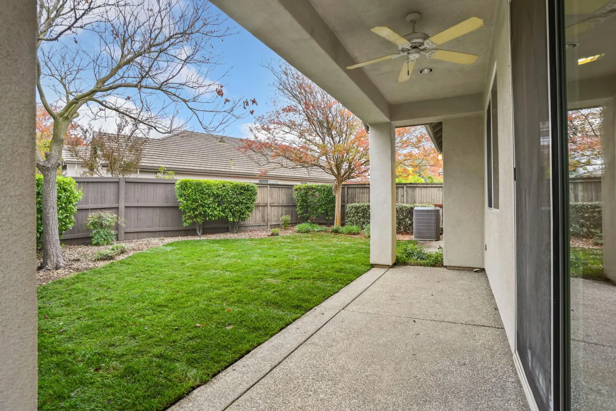 Property Slideshow image 28 of 41 | 2685 san marin ln, Sacramento, CA, 95835
