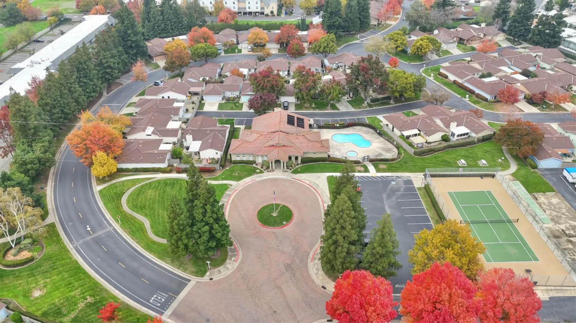 Property Slideshow image 27 of 27 | 7414 sun point ln, Sacramento, CA, 95828