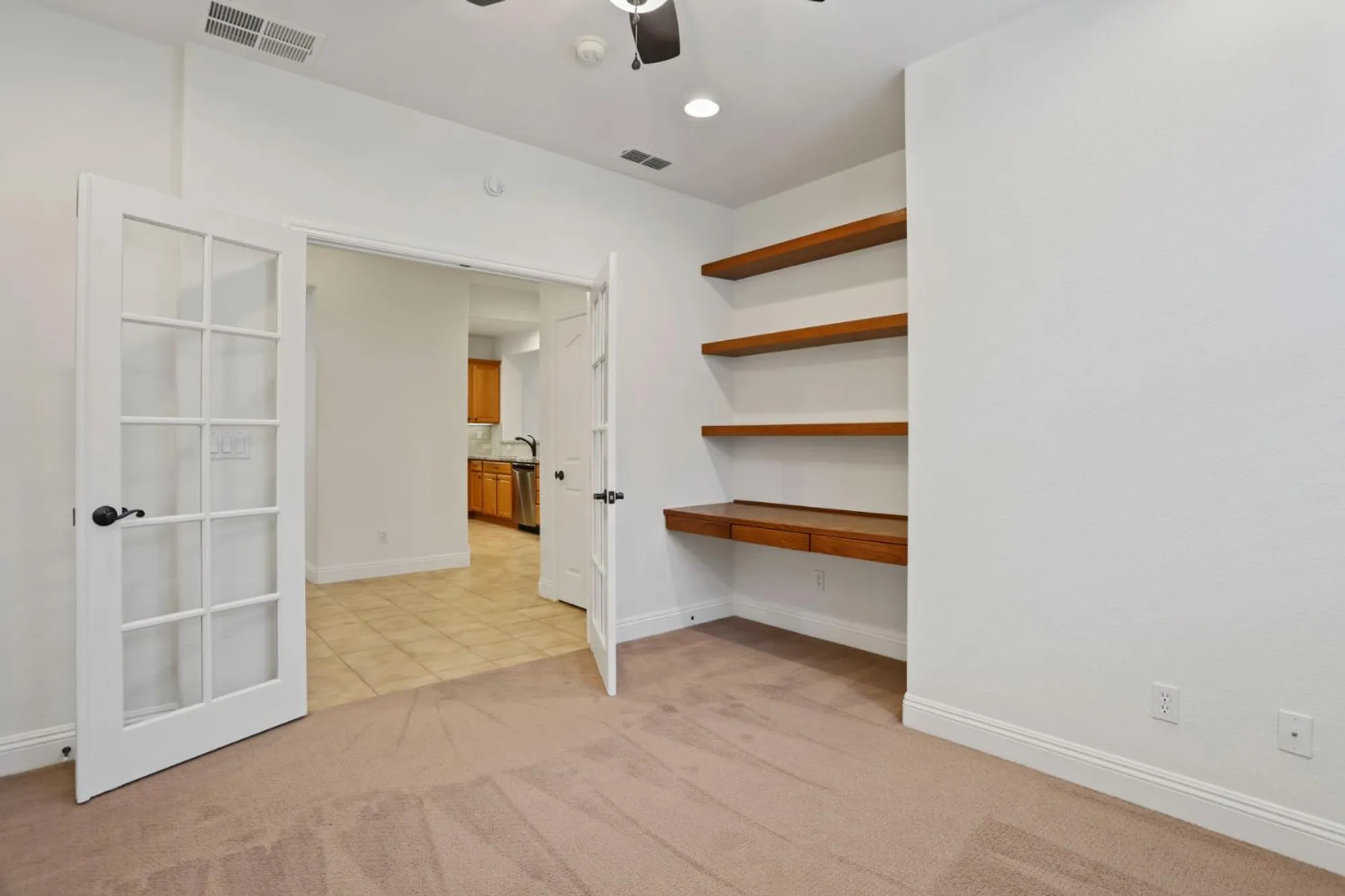 Property Slideshow image 22 of 41 | 2685 san marin ln, Sacramento, CA, 95835