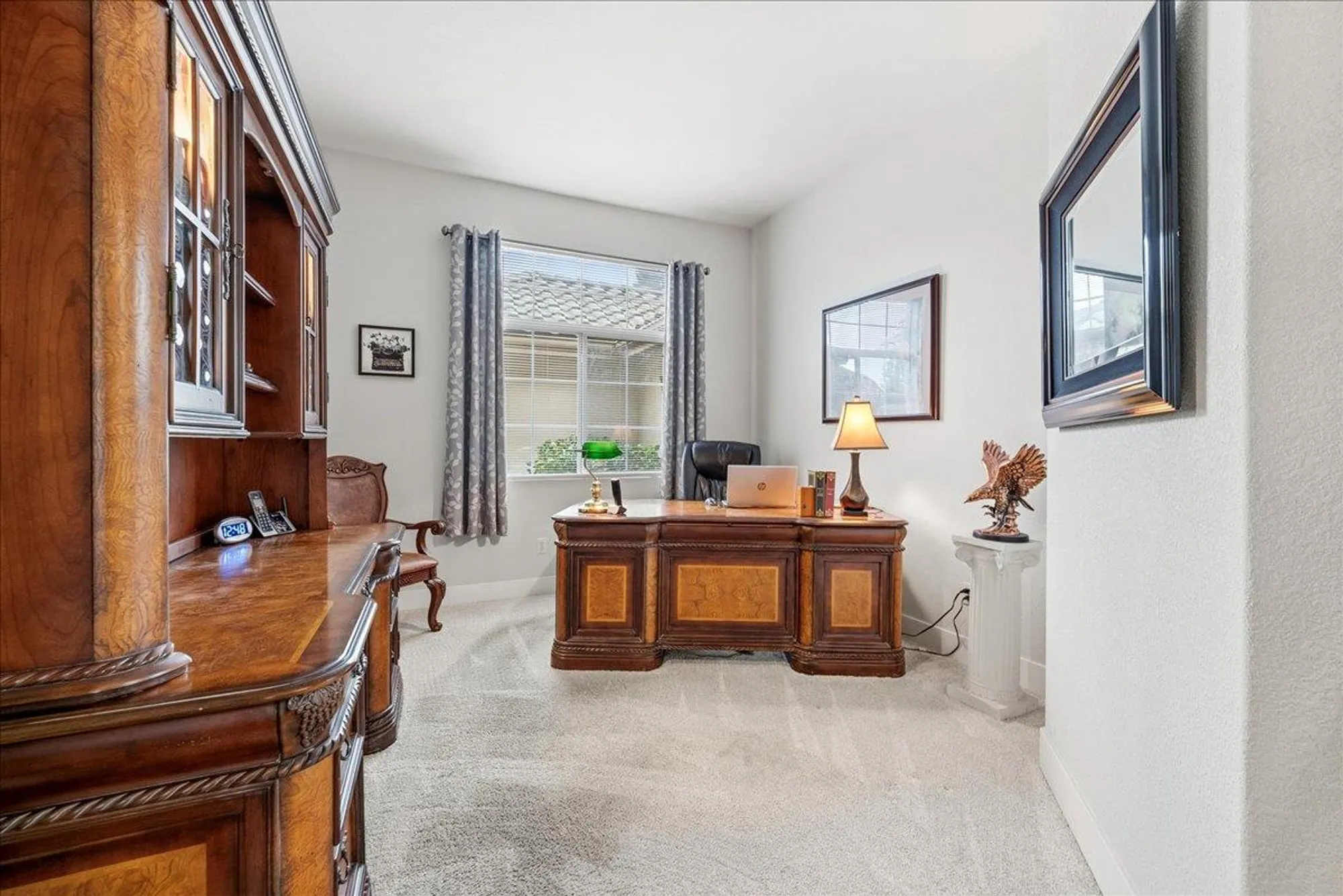 Property Slideshow image 9 of 28 | 4305 enchanted cir, Roseville, CA, 95747