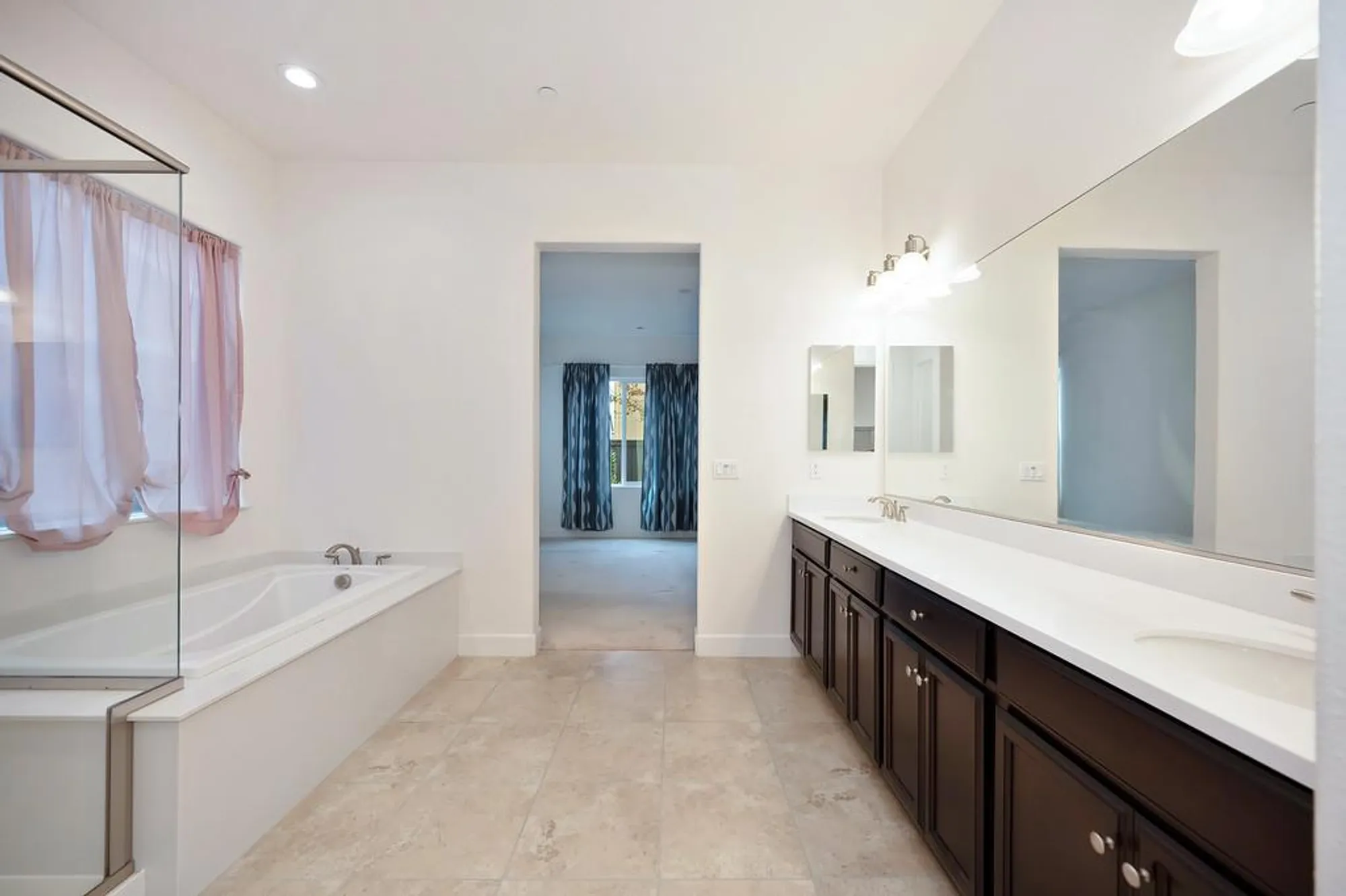 Property Slideshow image 34 of 46 | 4362 libyan sea ln, Sacramento, CA, 95834