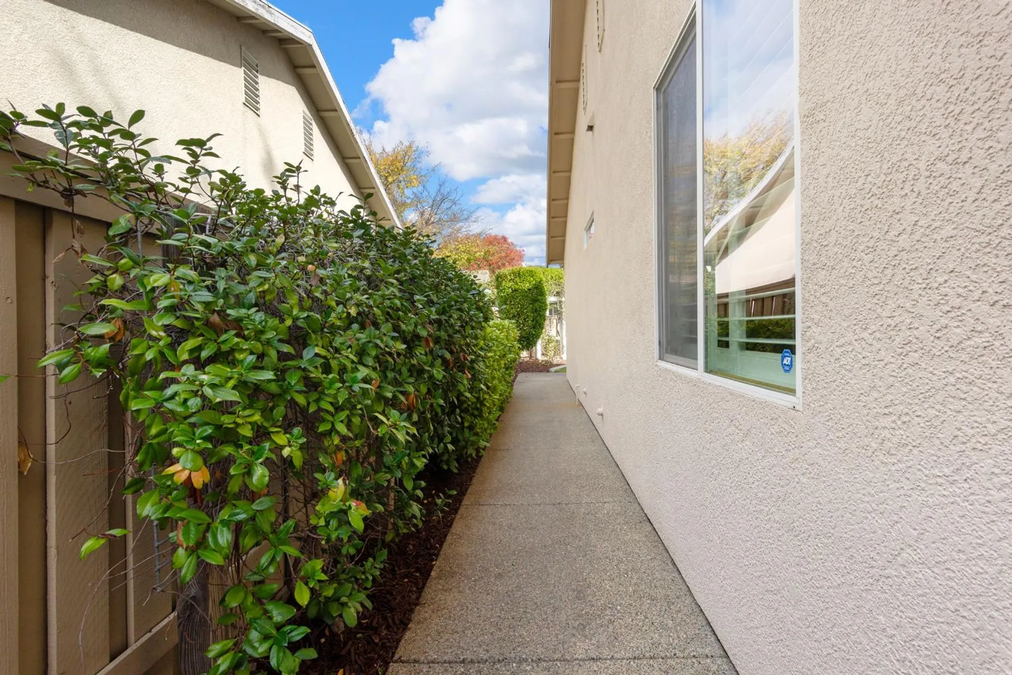 Property Slideshow image 32 of 33 | 649 wagon wheel ln, Lincoln, CA, 95648