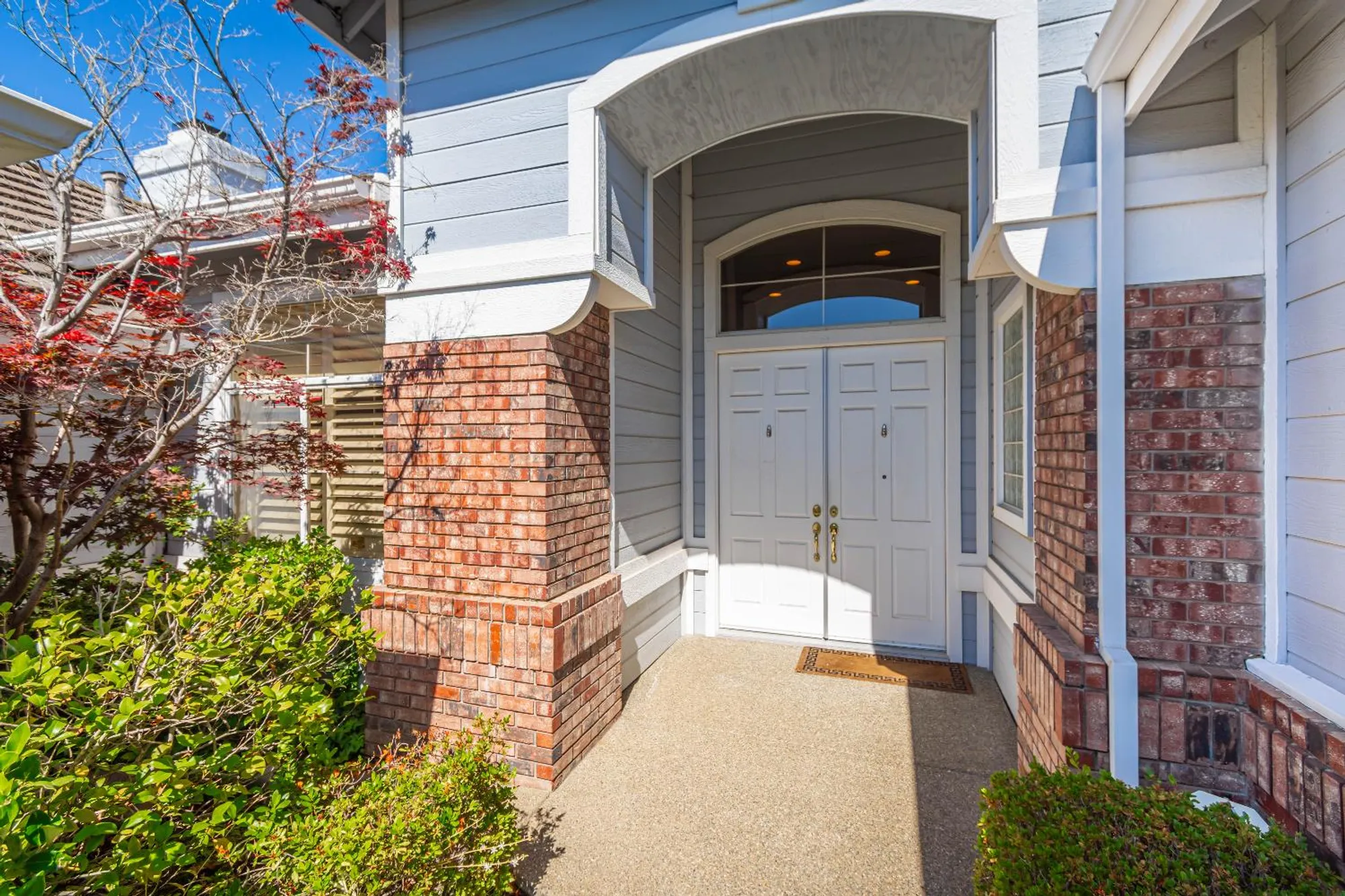 Property Slideshow image 10 of 69 | 300 roundhill ct, Roseville, CA, 95747