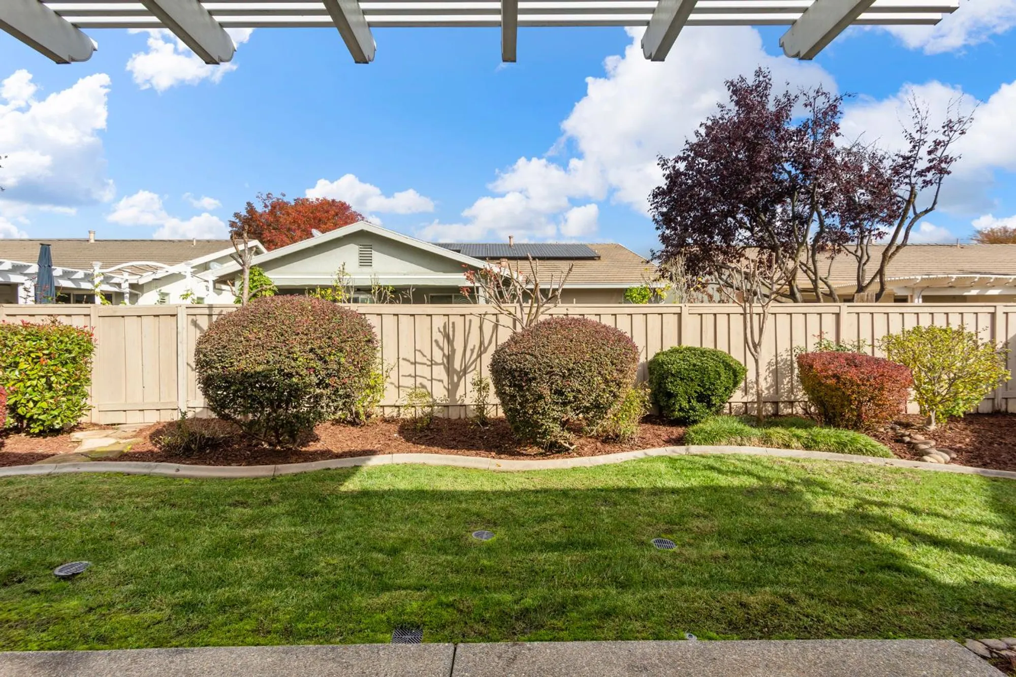 Property Slideshow image 30 of 33 | 649 wagon wheel ln, Lincoln, CA, 95648