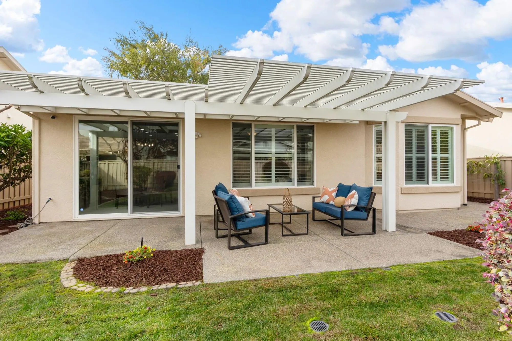 Property Slideshow image 27 of 33 | 649 wagon wheel ln, Lincoln, CA, 95648