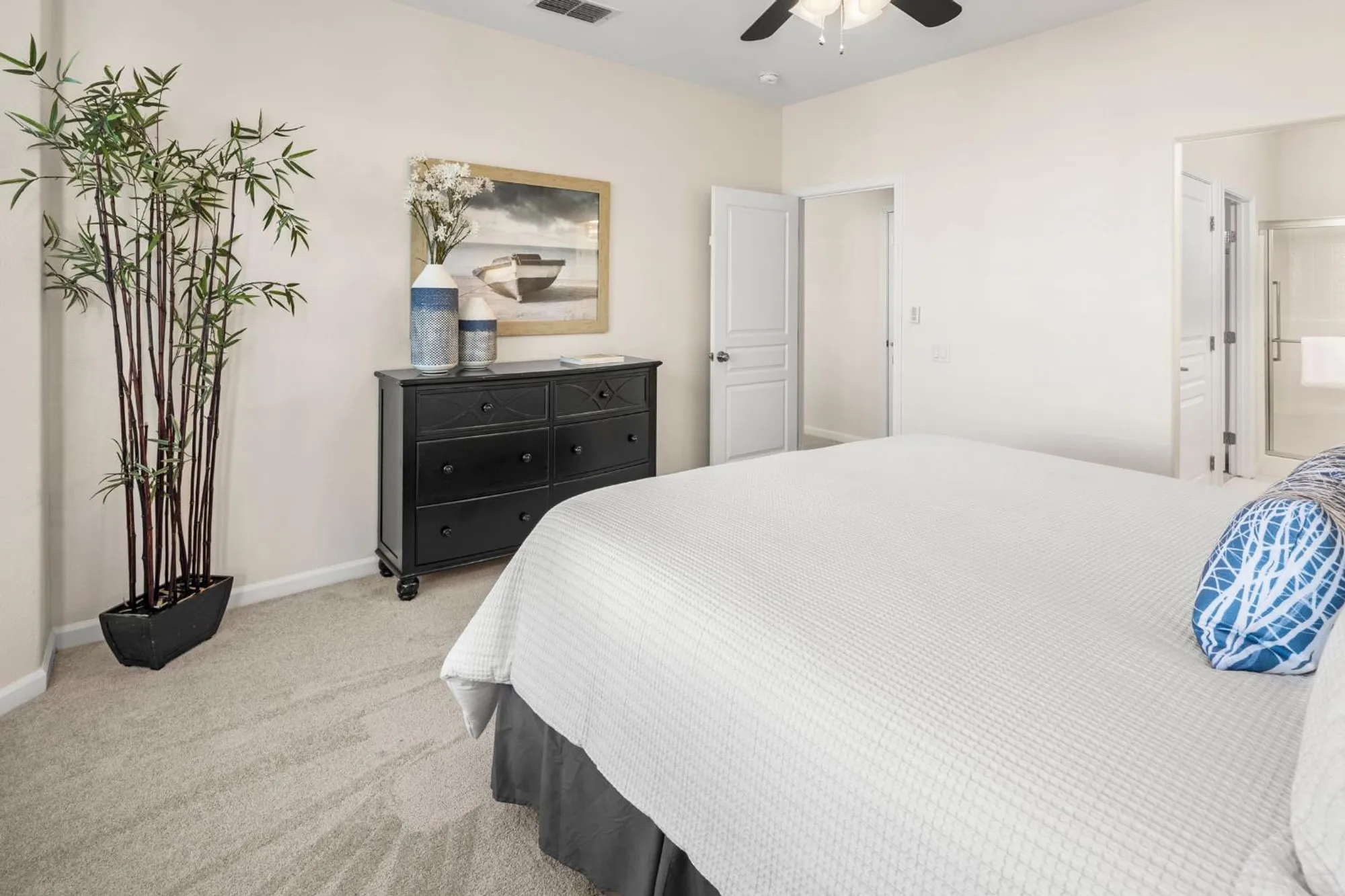 Property Slideshow image 16 of 33 | 649 wagon wheel ln, Lincoln, CA, 95648
