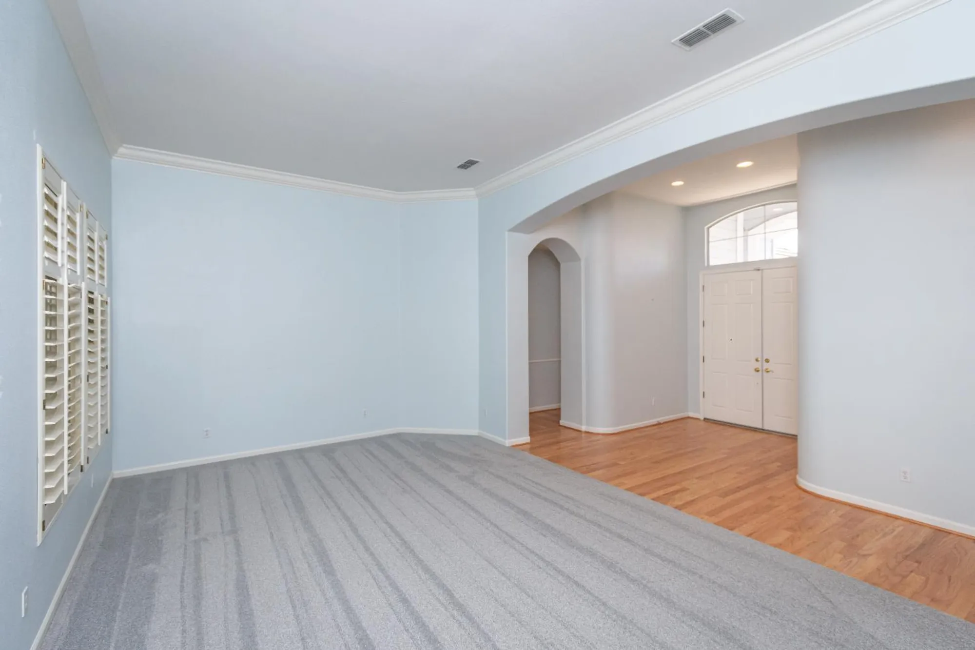 Property Slideshow image 16 of 69 | 300 roundhill ct, Roseville, CA, 95747