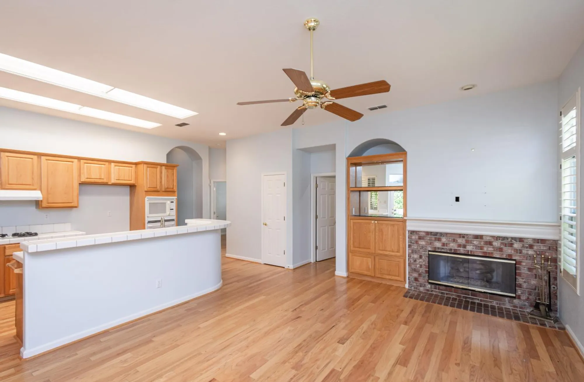 Property Slideshow image 35 of 69 | 300 roundhill ct, Roseville, CA, 95747