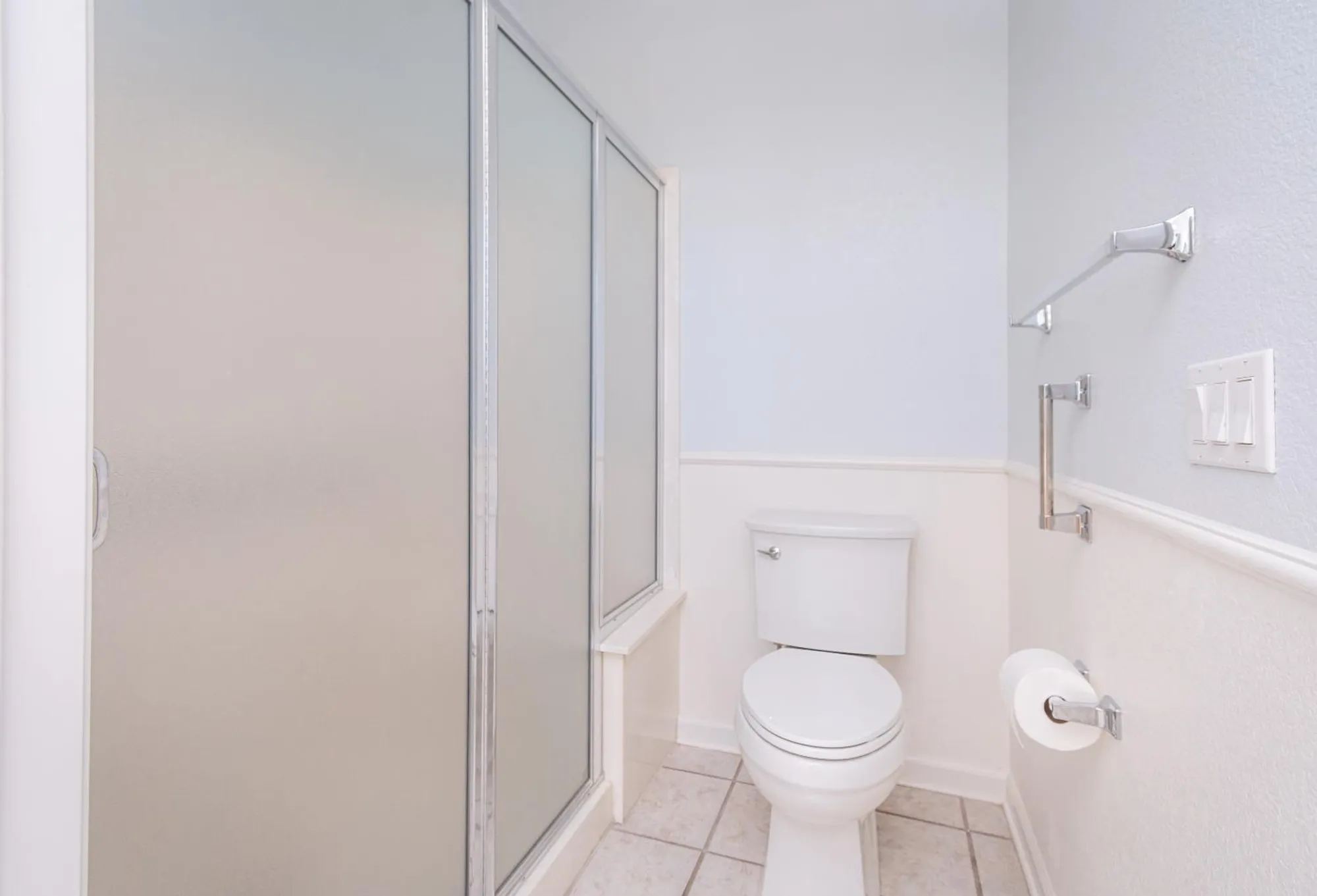 Property Slideshow image 53 of 69 | 300 roundhill ct, Roseville, CA, 95747