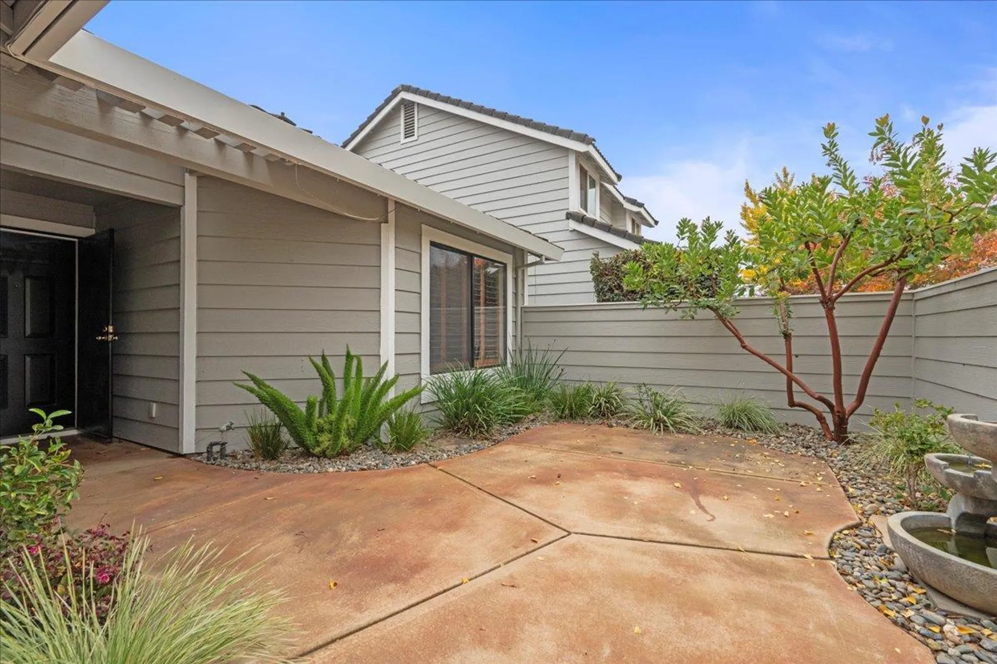 Property Slideshow image 4 of 23 | 3600 thomas more way, Modesto, CA, 95356