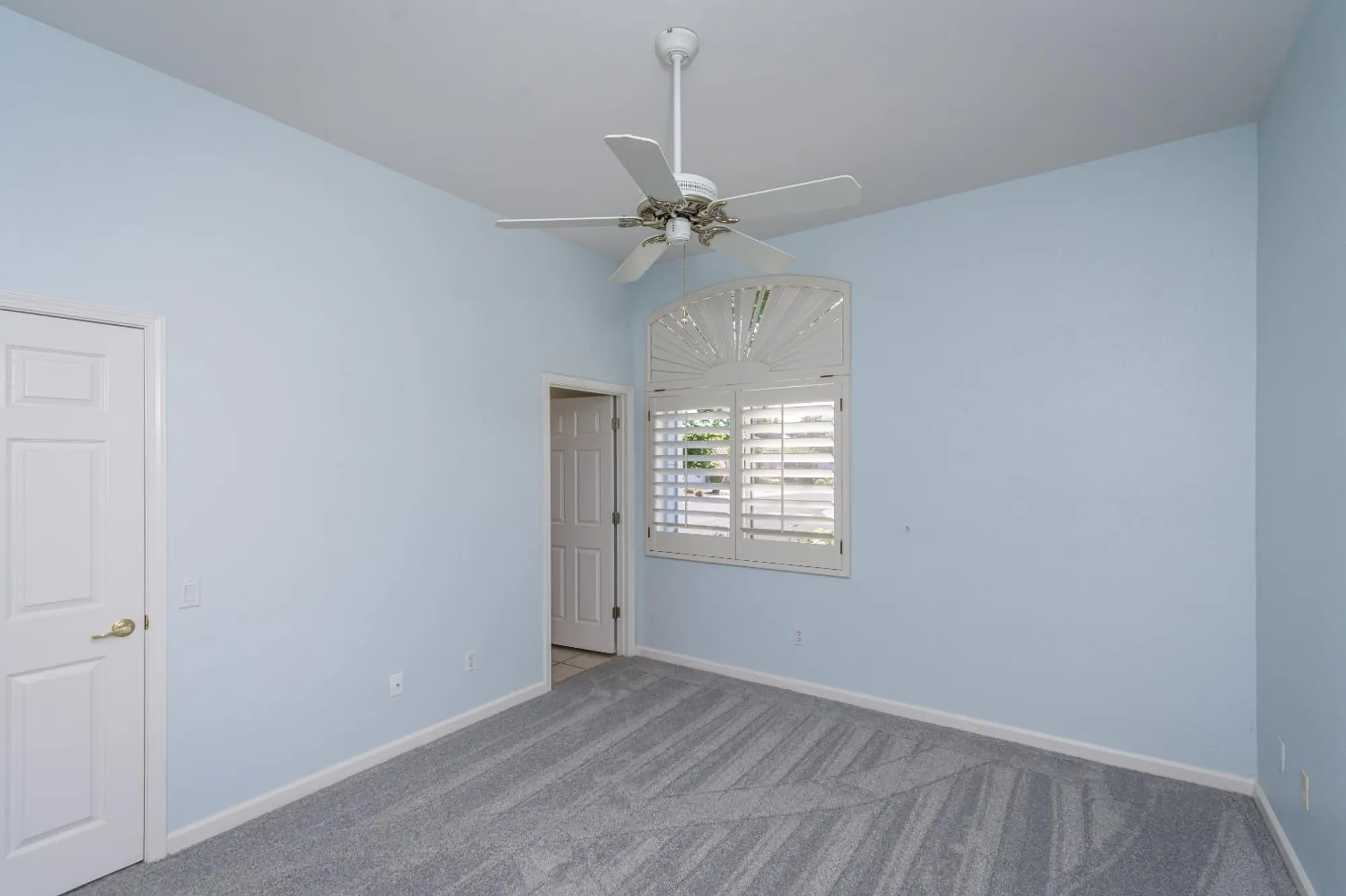 Property Slideshow image 54 of 69 | 300 roundhill ct, Roseville, CA, 95747