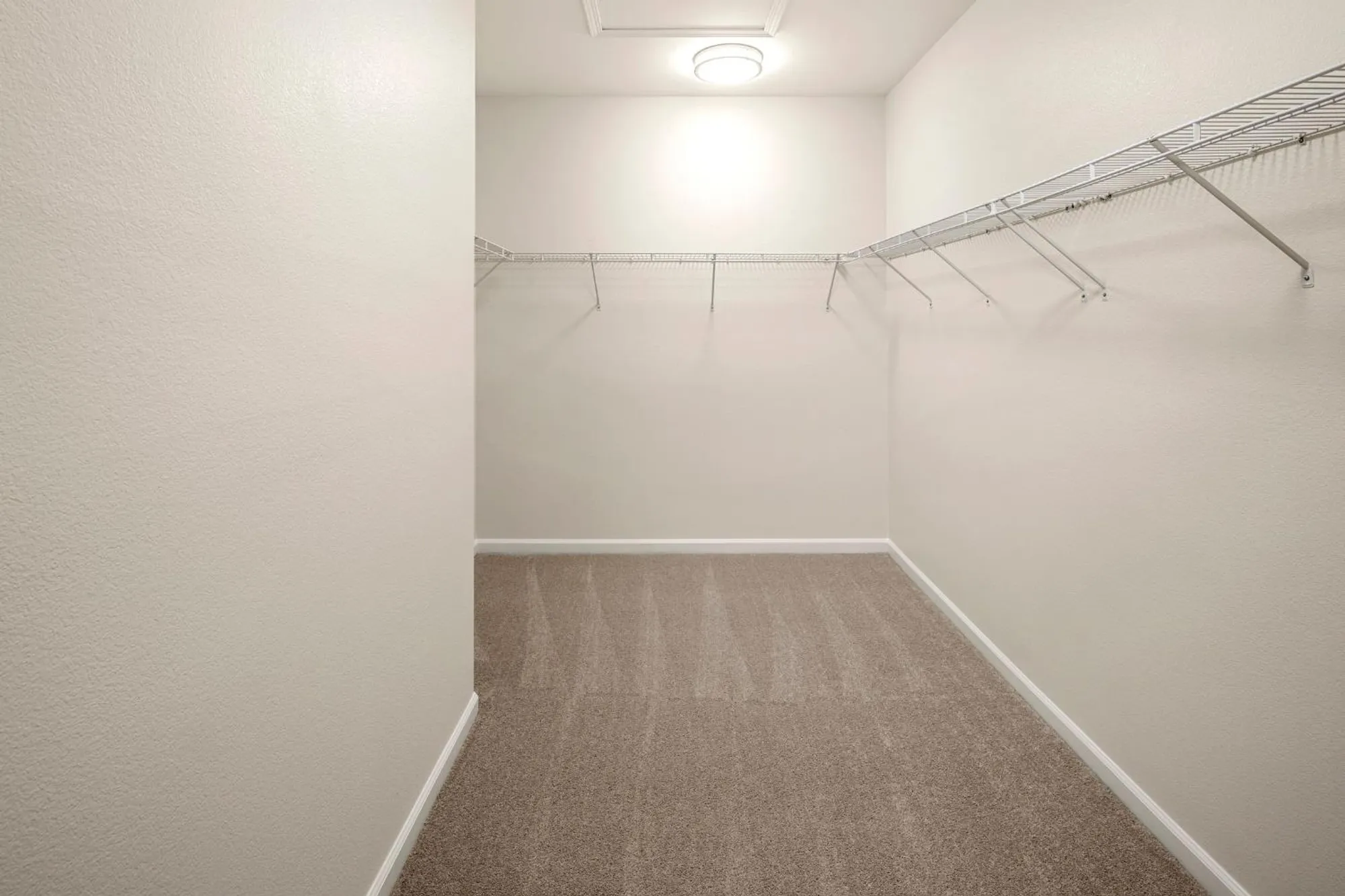 Property Slideshow image 18 of 33 | 649 wagon wheel ln, Lincoln, CA, 95648