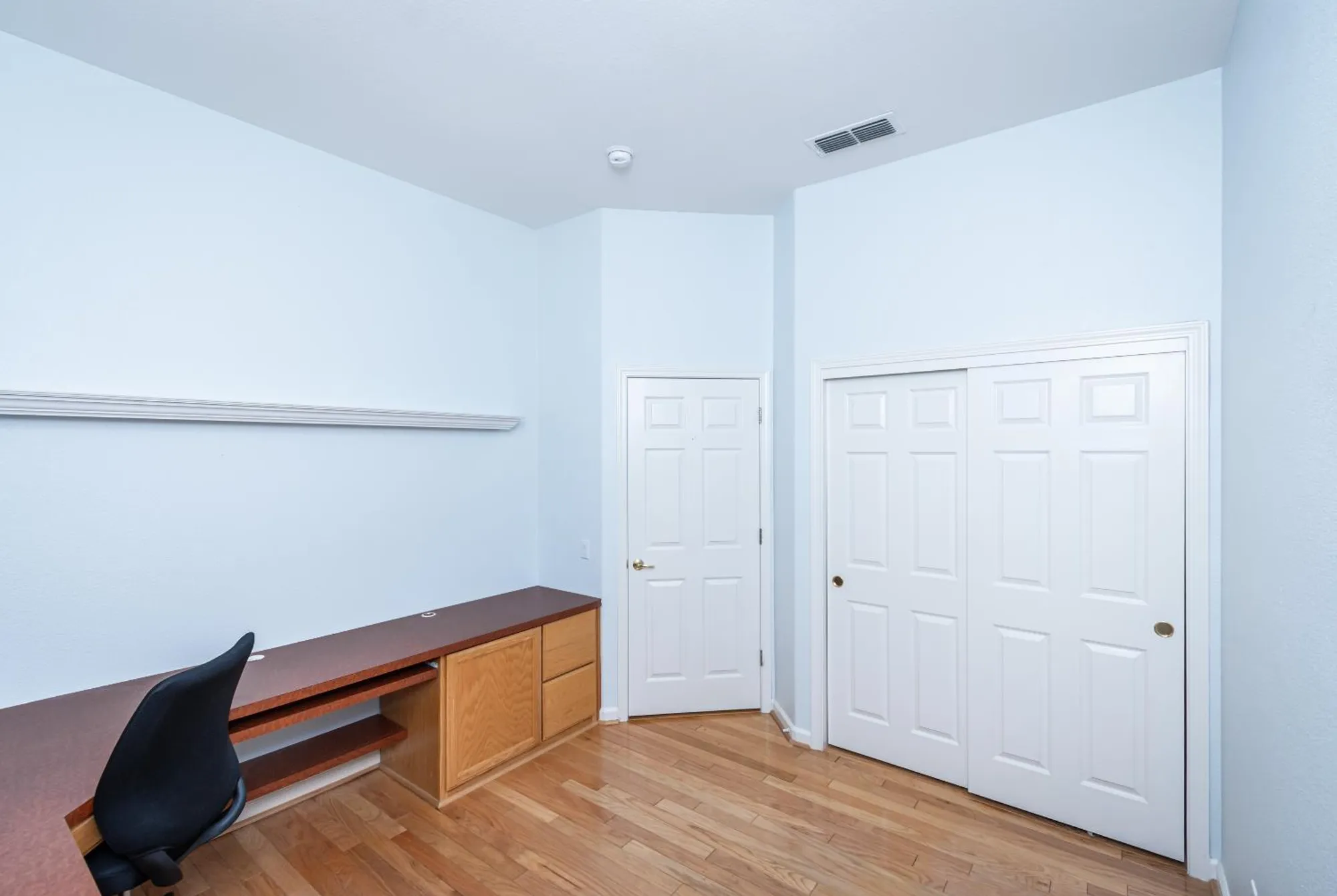 Property Slideshow image 40 of 69 | 300 roundhill ct, Roseville, CA, 95747