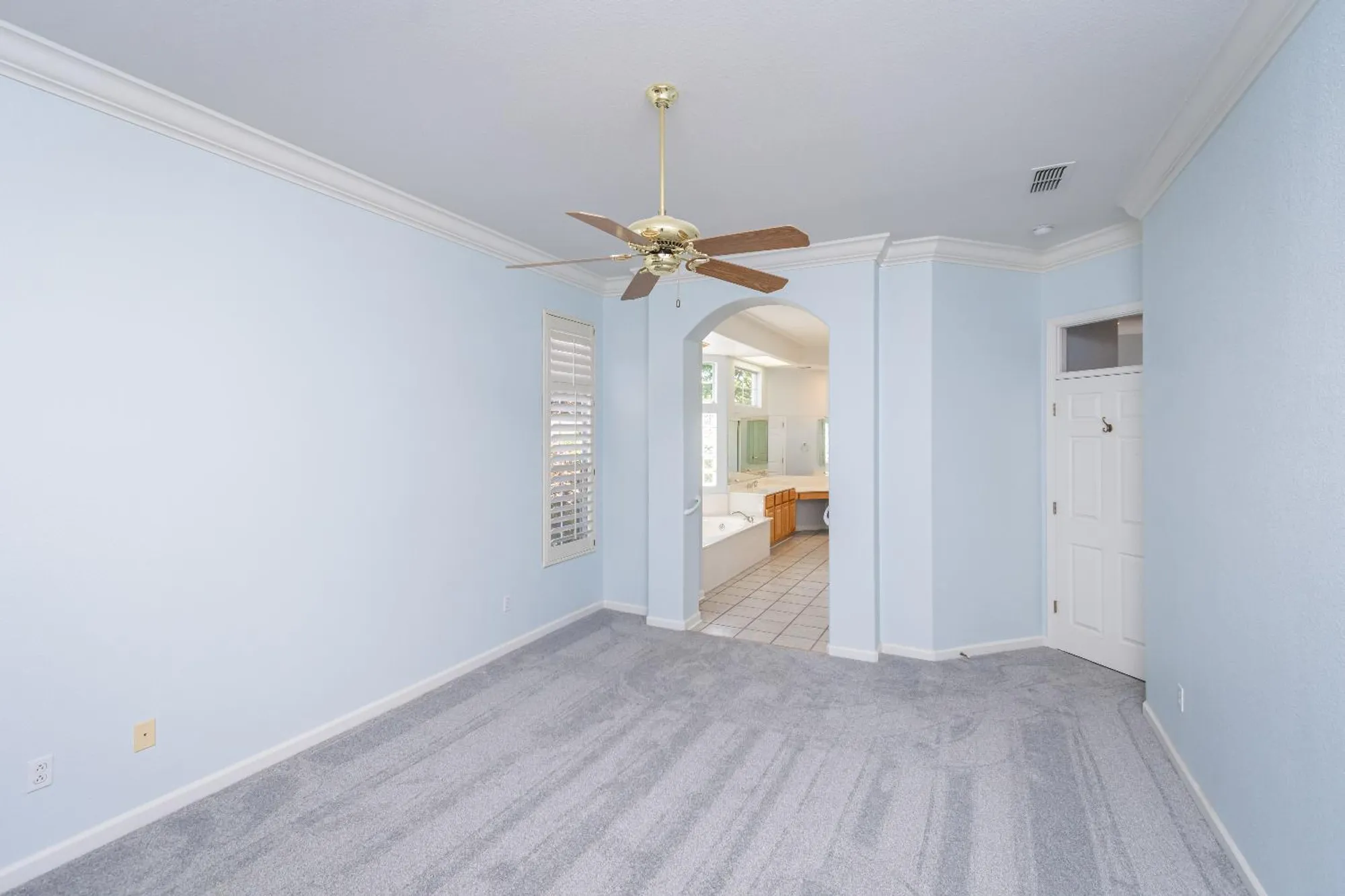 Property Slideshow image 47 of 69 | 300 roundhill ct, Roseville, CA, 95747