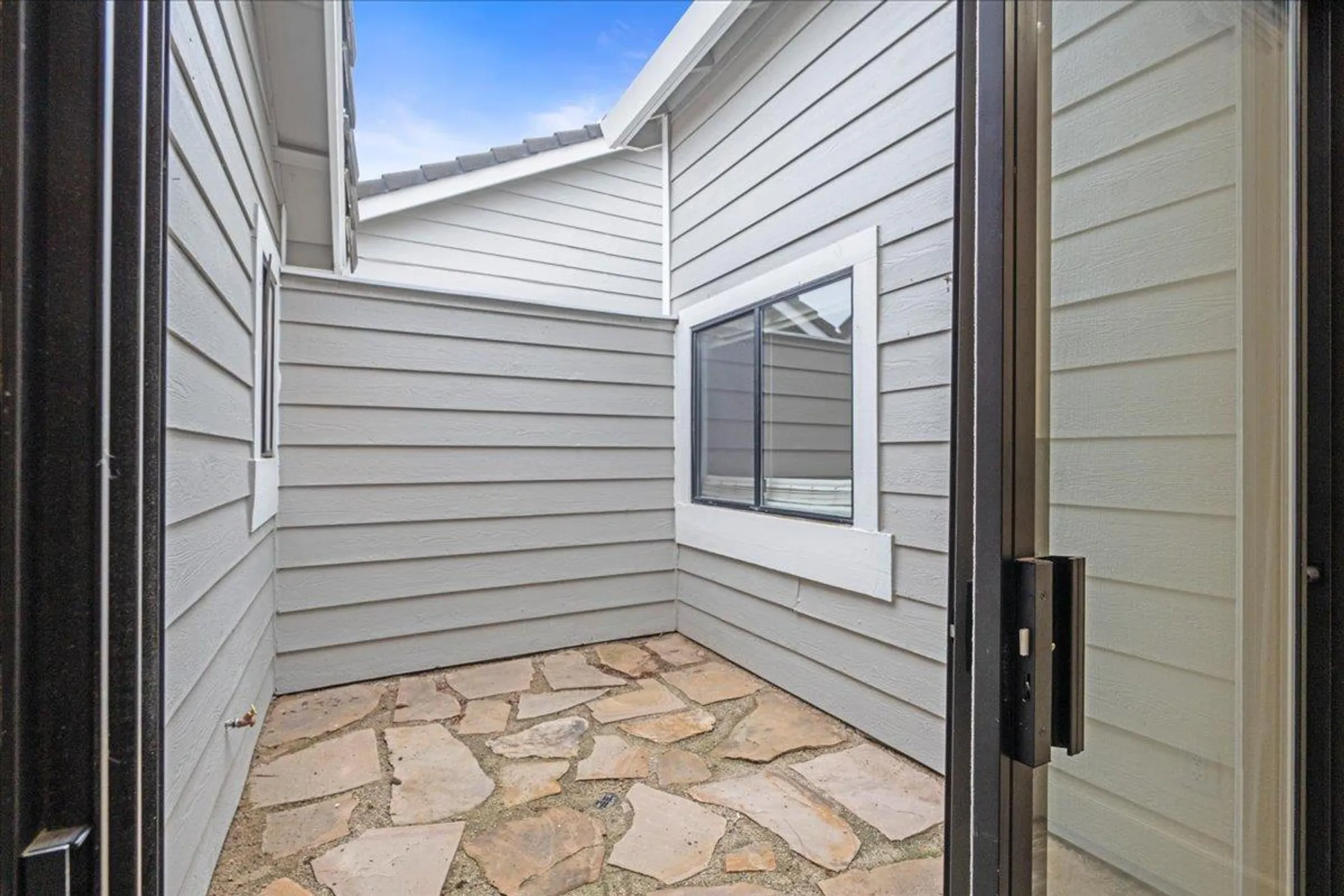 Property Slideshow image 19 of 23 | 3600 thomas more way, Modesto, CA, 95356