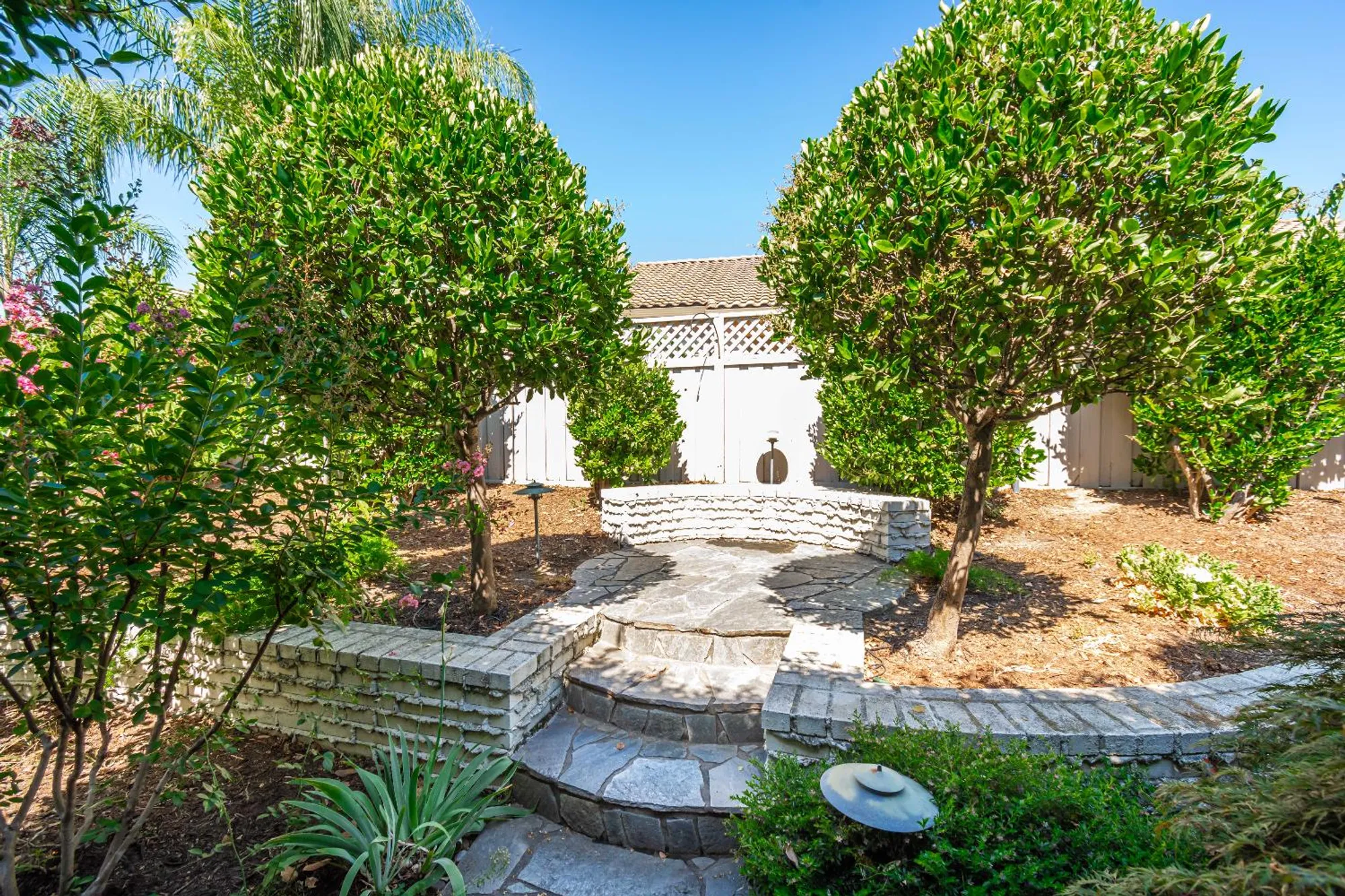 Property Slideshow image 62 of 69 | 300 roundhill ct, Roseville, CA, 95747