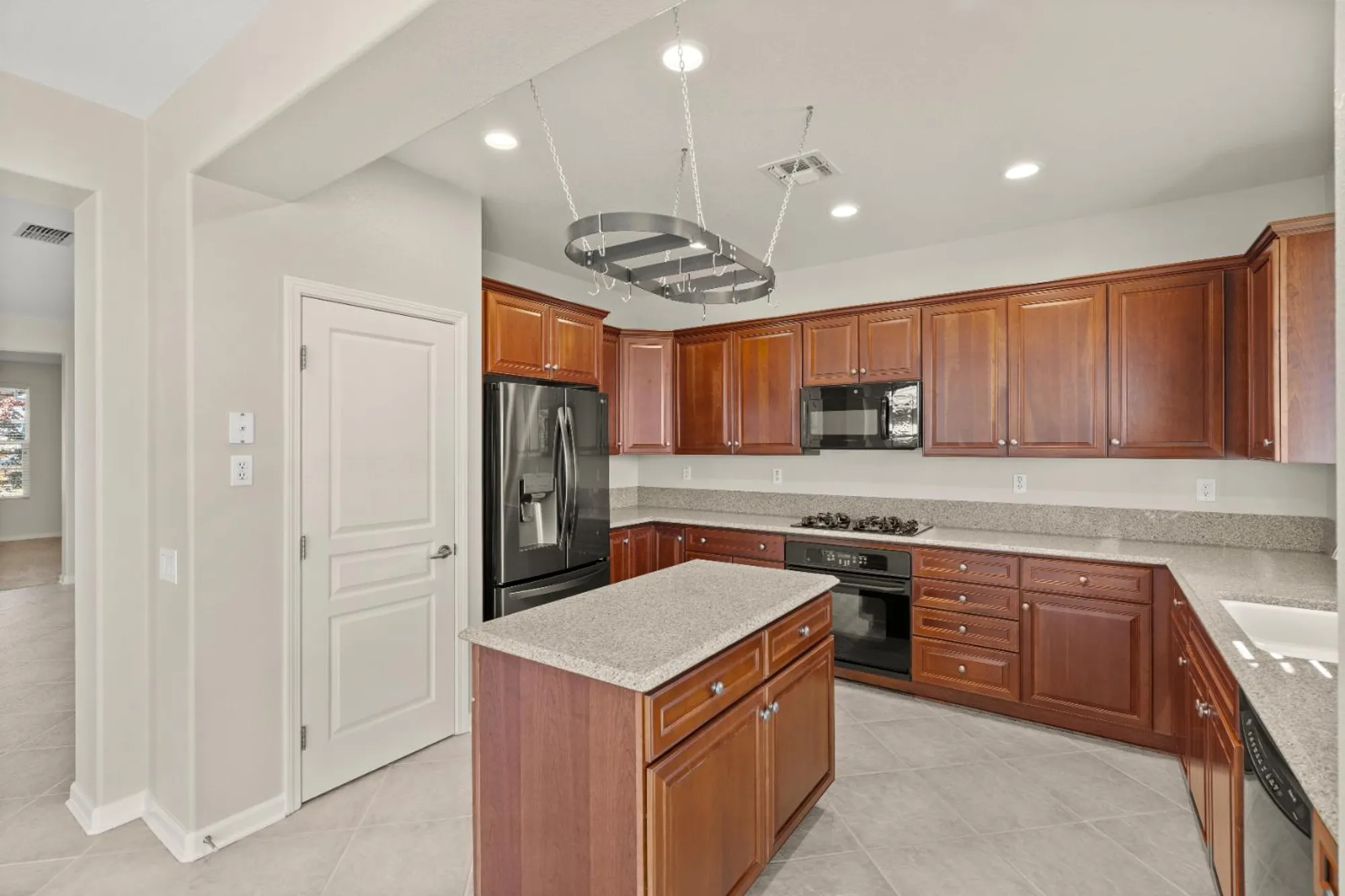 Property Slideshow image 20 of 47 | 320 snapdragon ln, Lincoln, CA, 95648