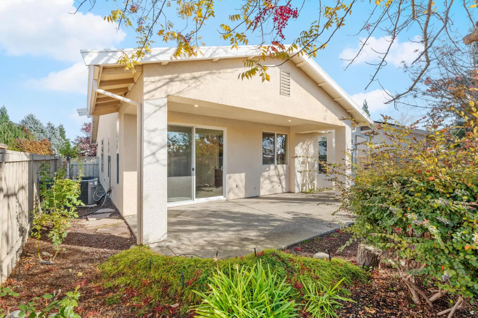 Property Slideshow image 35 of 47 | 320 snapdragon ln, Lincoln, CA, 95648