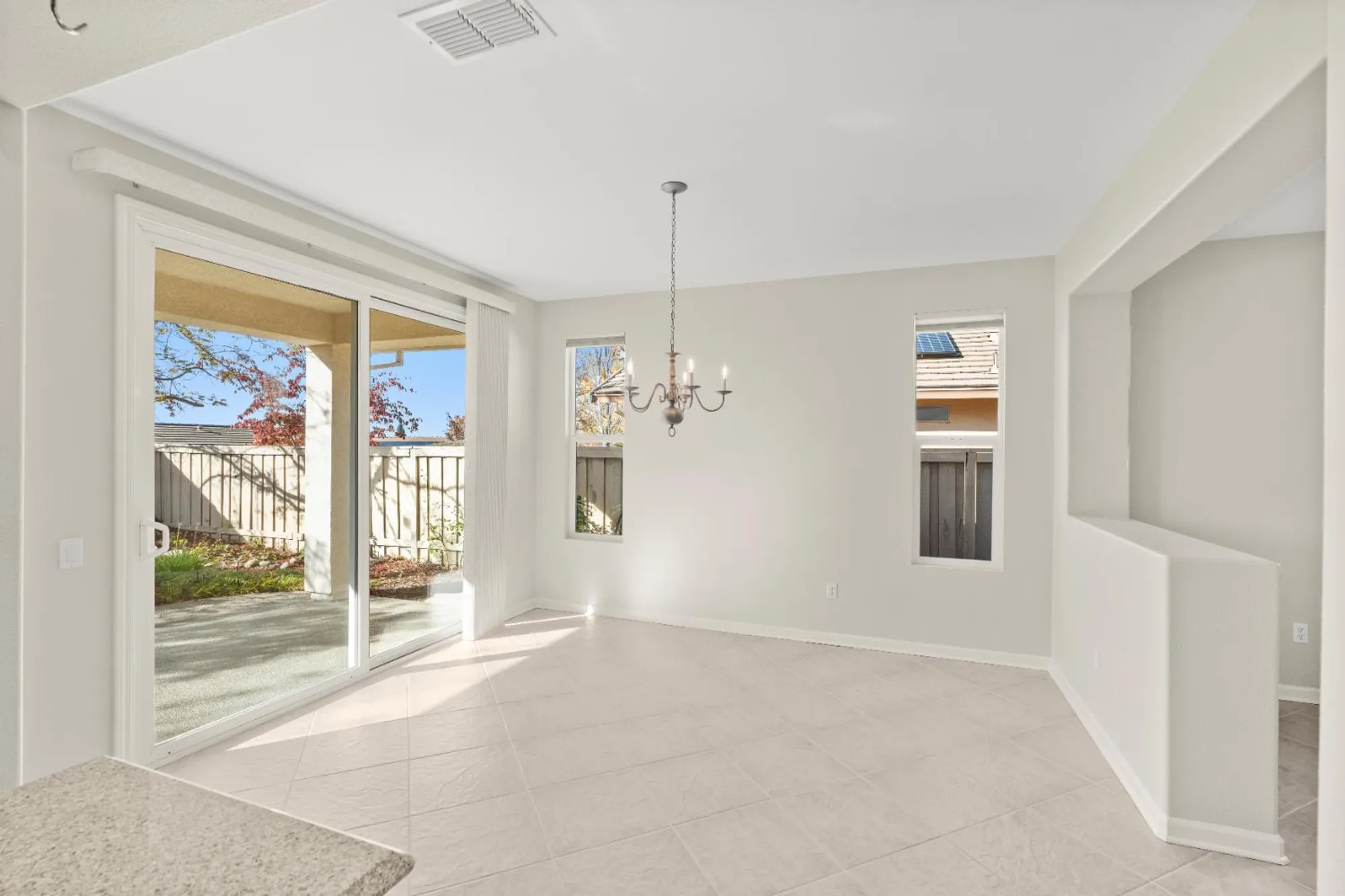 Property Slideshow image 17 of 47 | 320 snapdragon ln, Lincoln, CA, 95648