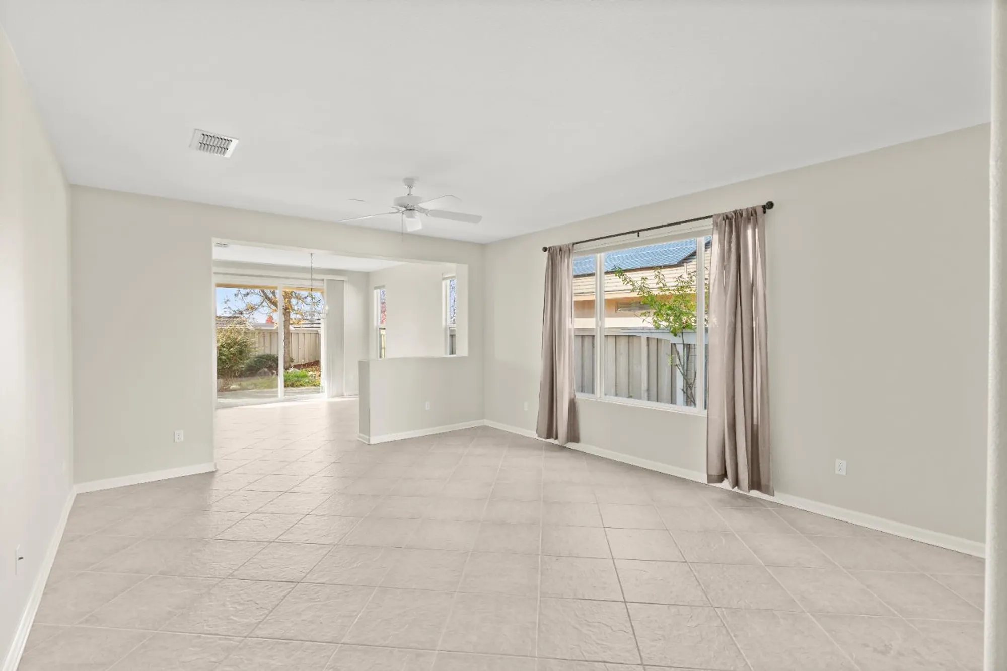 Property Slideshow image 10 of 47 | 320 snapdragon ln, Lincoln, CA, 95648