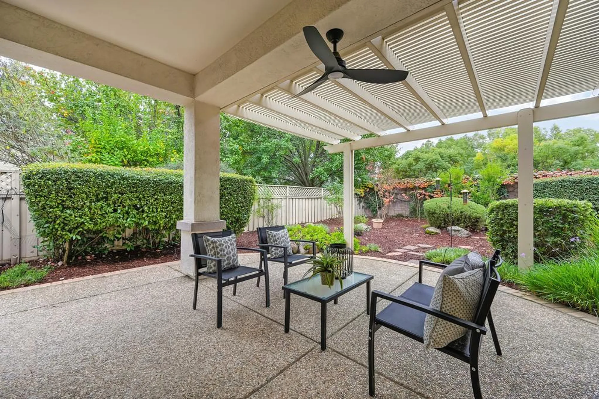 Property Slideshow image 26 of 39 | 2024 farmgate ln, Lincoln, CA, 95648